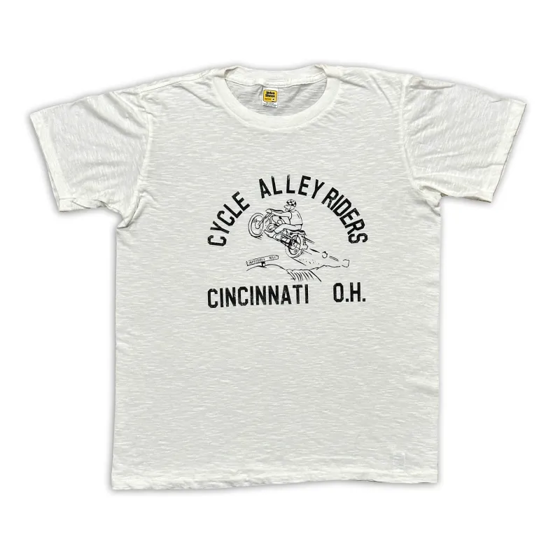 Graphic Tees / Cycle Alley Riders / White made by Velva Sheen