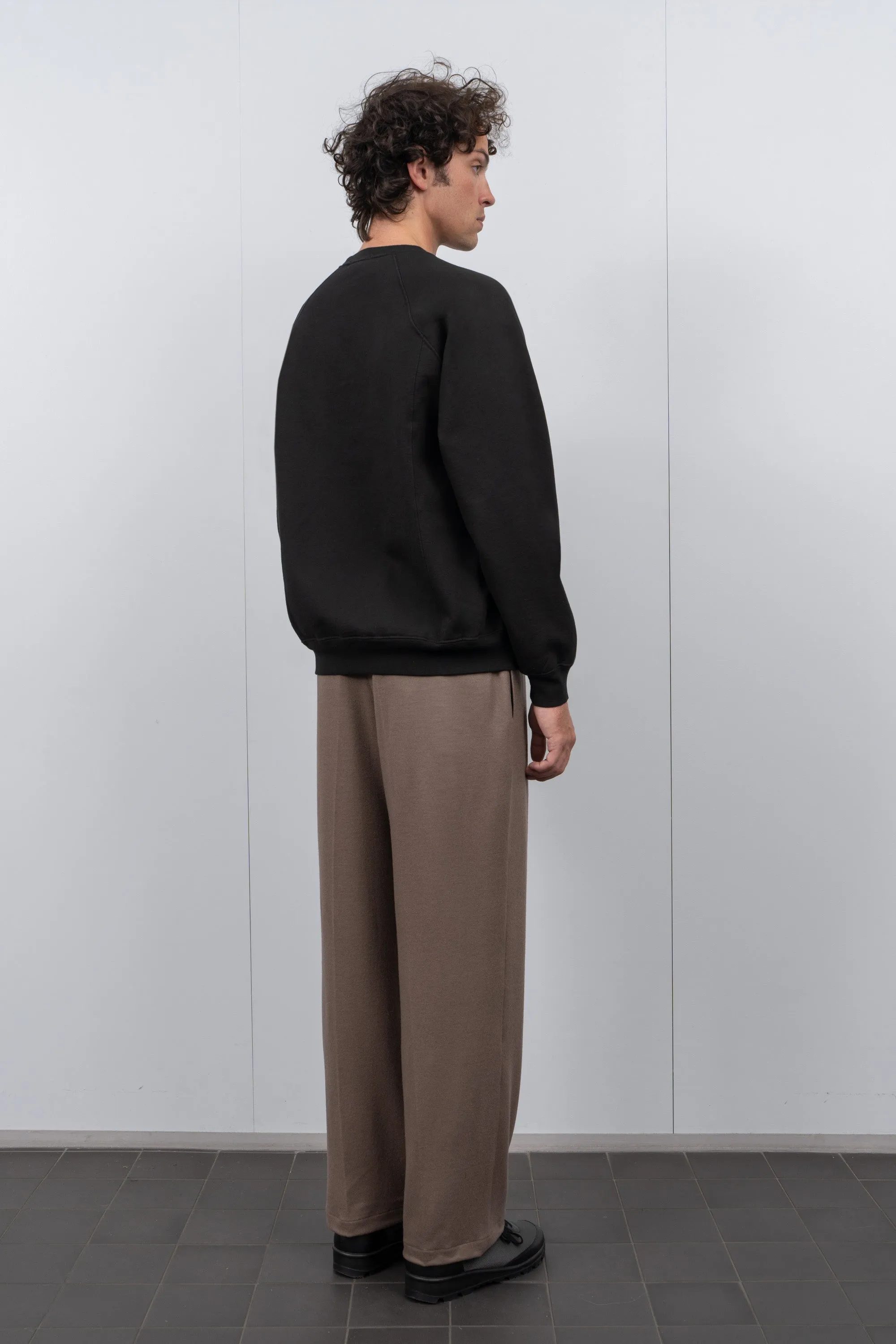 HEAVY GUSSET CREWNECK - BLACK sold by Lady White Co. product image thumbnail 3