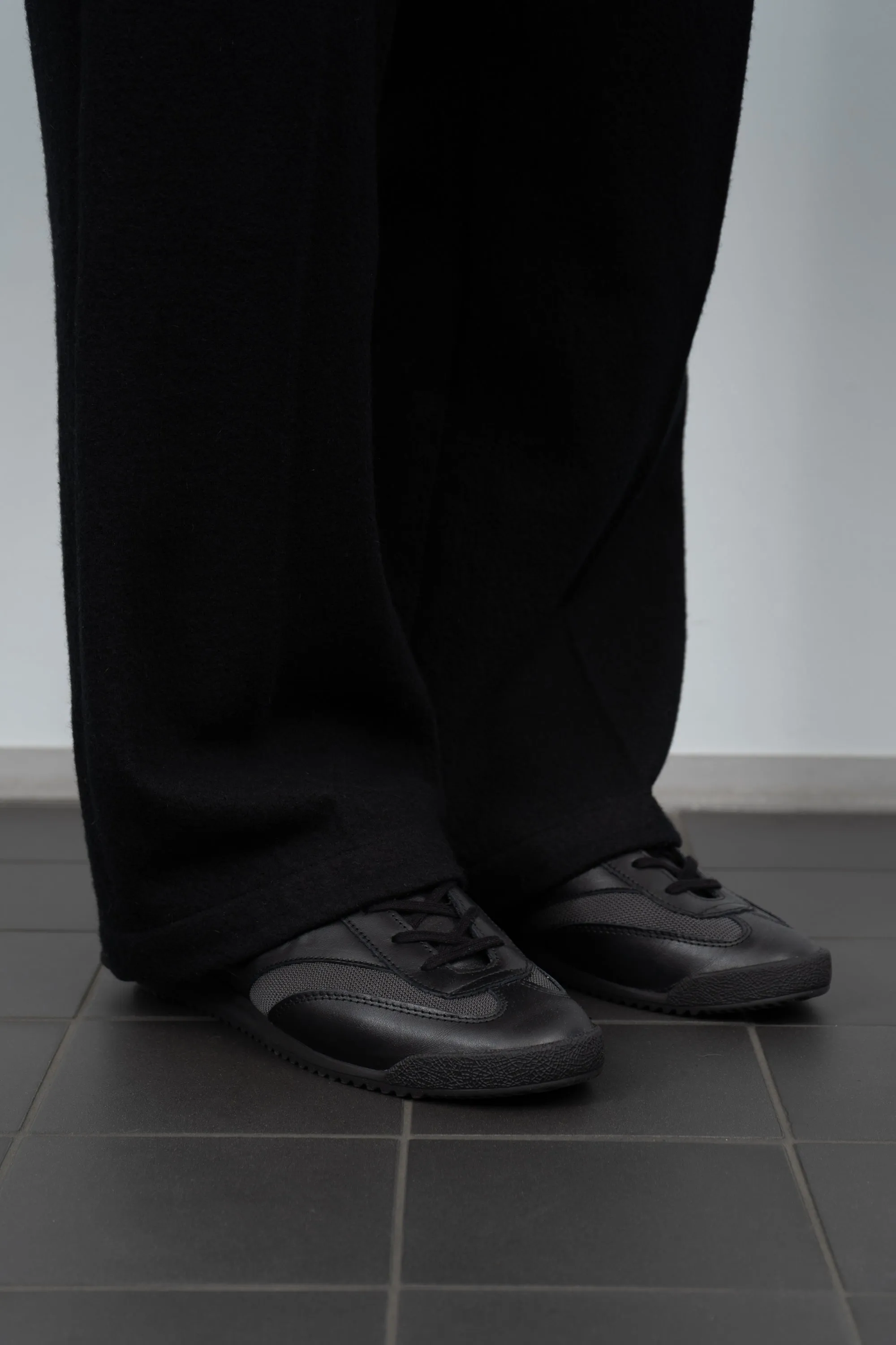 LW - C x ROF German Military Trainer - GUNMETAL sold by Lady White Co. product image thumbnail 3