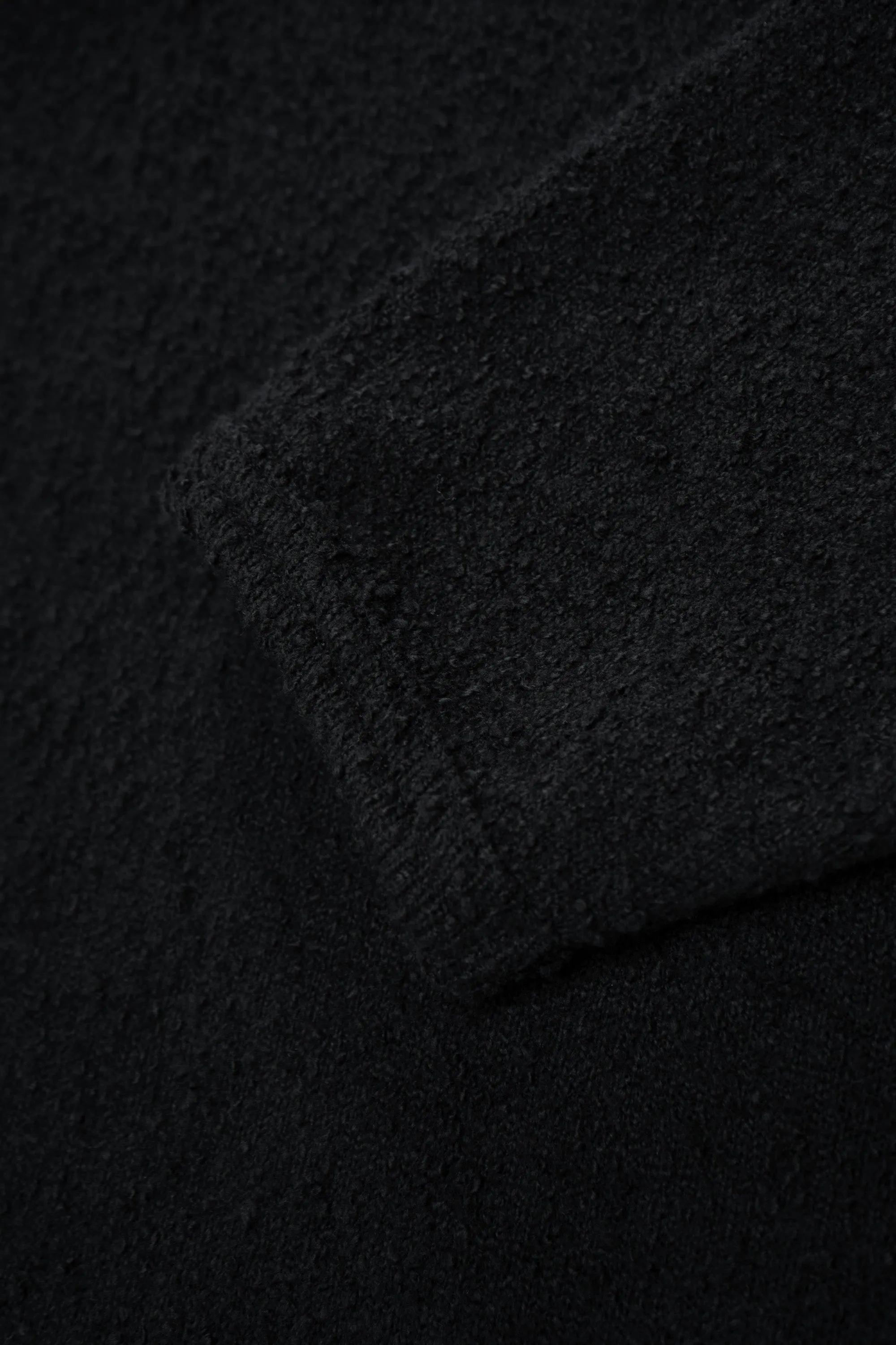 TEDDY HIGH V-NECK - BLACK sold by Lady White Co. product image thumbnail 5