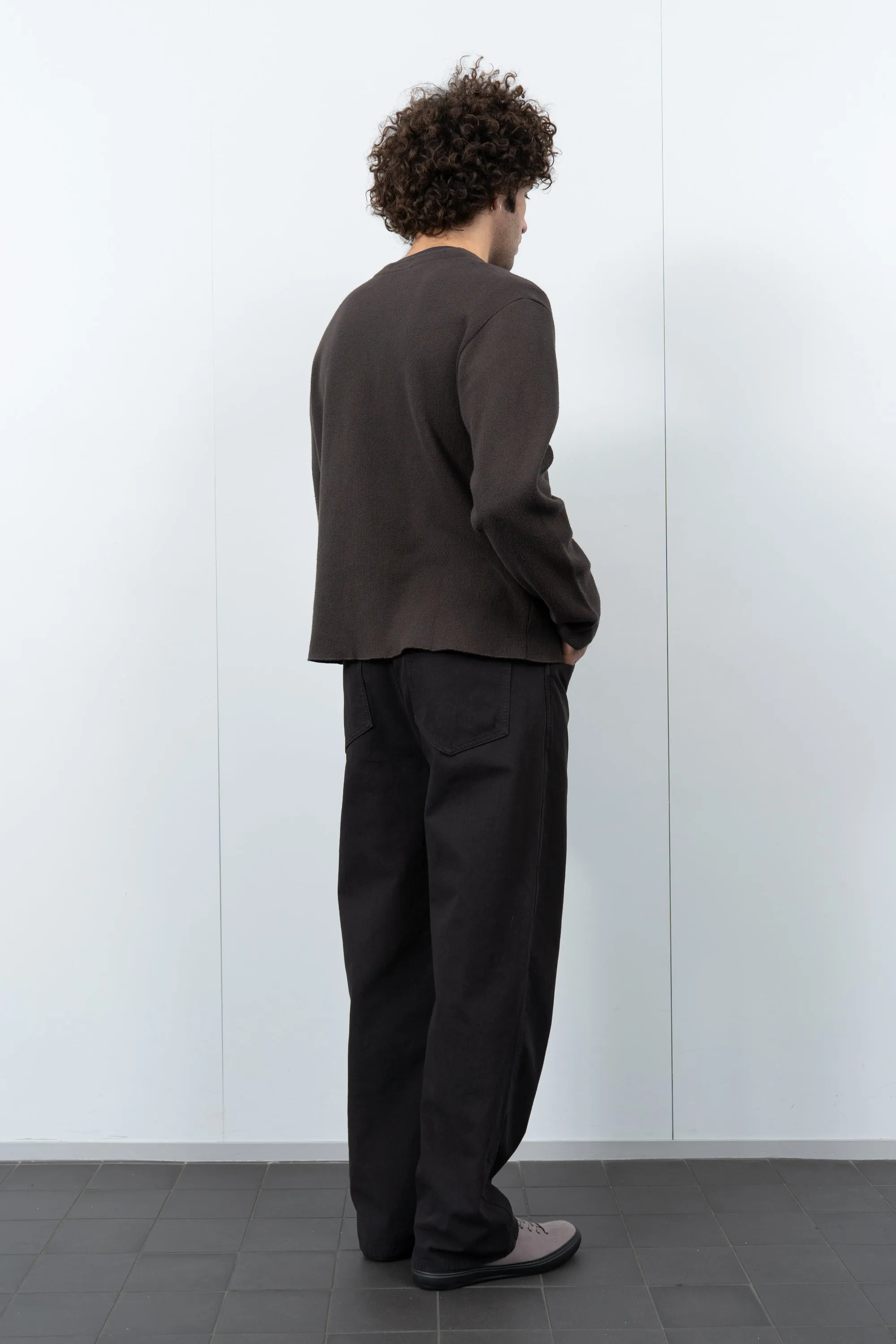 CROPPED V-NECK SWEATER - TIMBER sold by Lady White Co. product image thumbnail 3