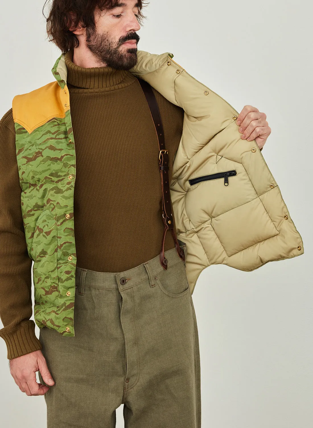 Rocky Mountain Featherbed x Nigel Cabourn Down Vest Mountain Camo in Green sold by Nigel Cabourn product image thumbnail 4