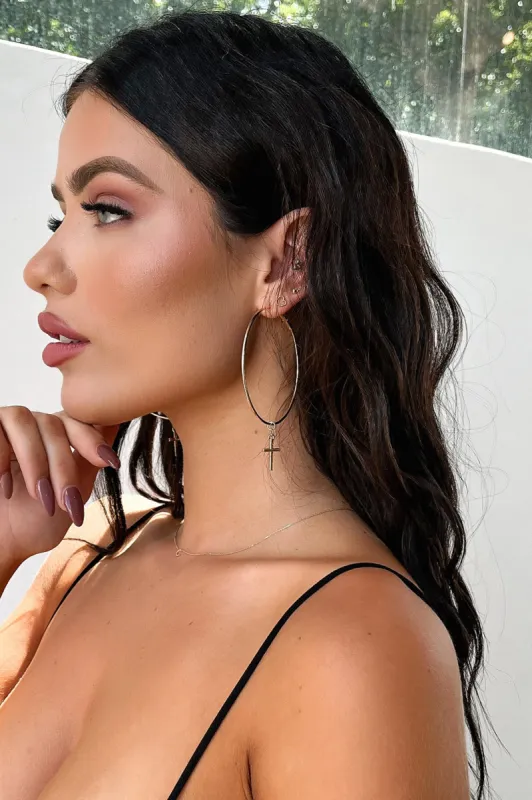 Sutton Hoop Earrings - Gold sold by Thats So Fetch