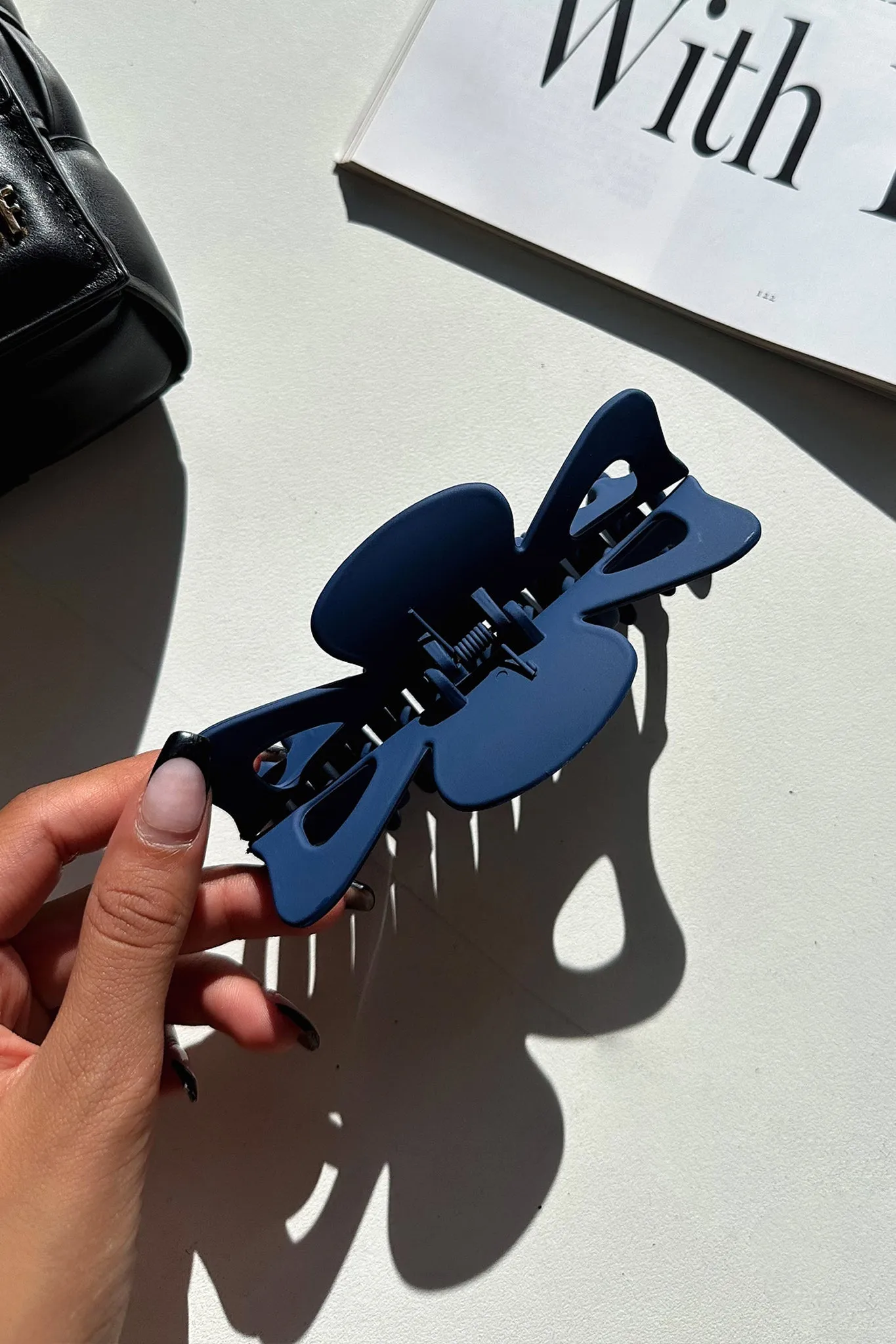 Eli Claw Clip - Blue sold by Thats So Fetch product image thumbnail 2