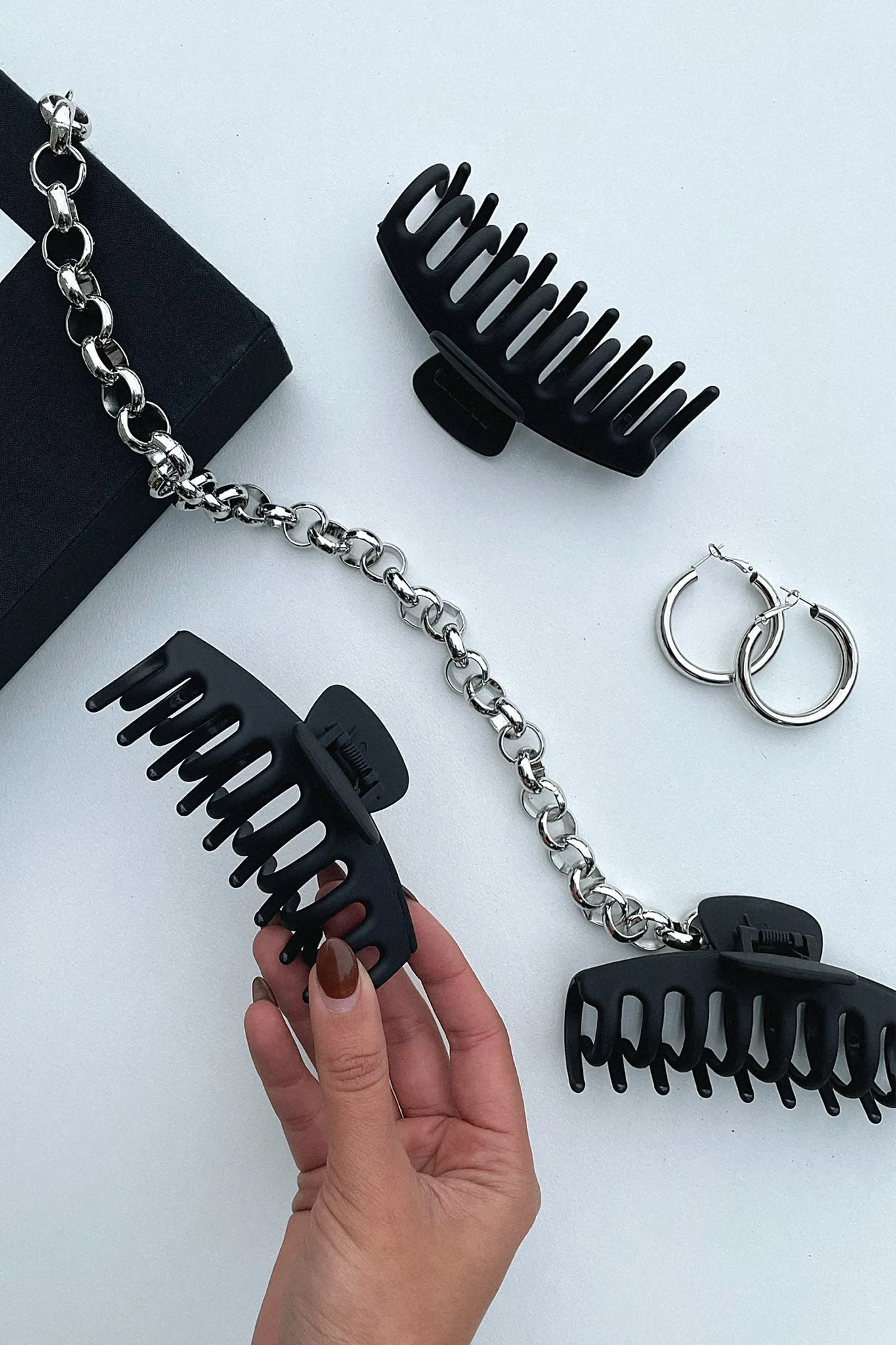 Terra Claw Clip - Black sold by Thats So Fetch