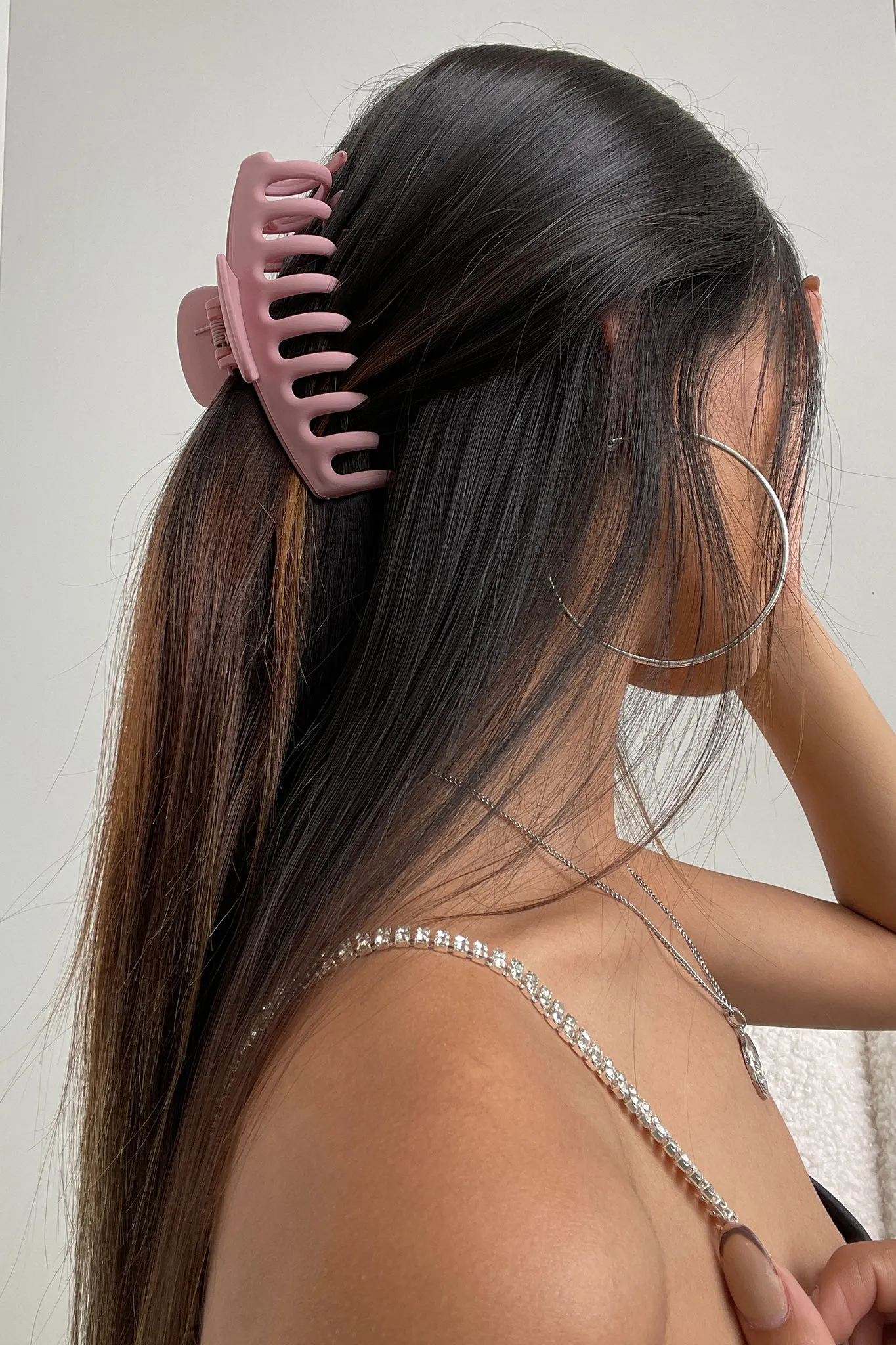 Terra Claw Clip - Blush sold by Thats So Fetch product image thumbnail 3