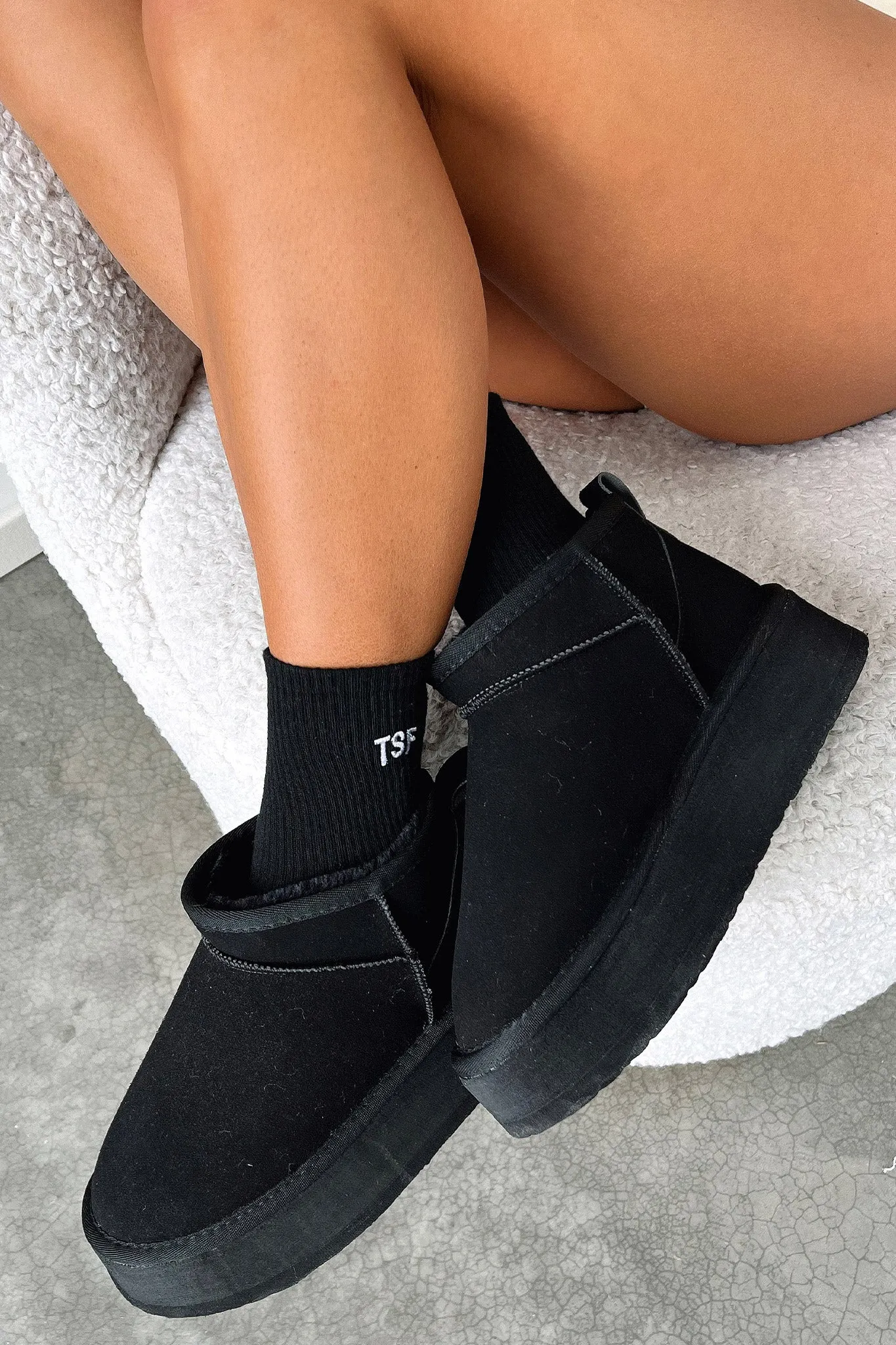 Eesha Platform Boots - Black sold by Thats So Fetch product image thumbnail 5