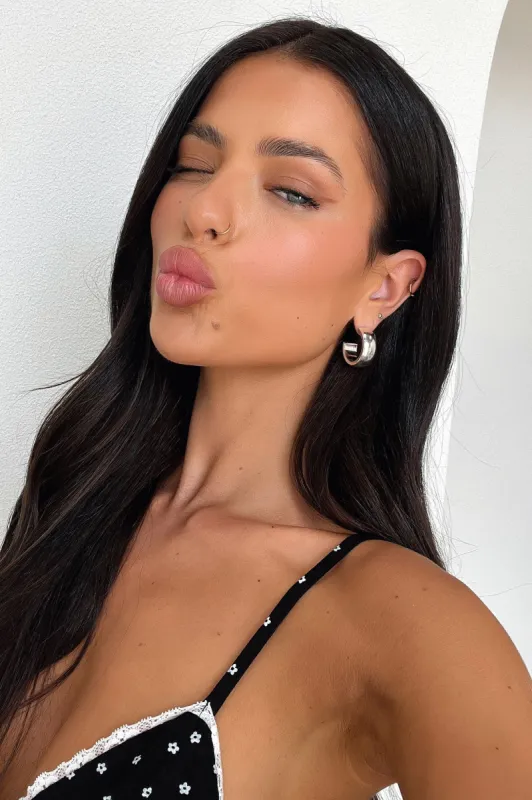 Akia Hoop Earrings - Silver sold by Thats So Fetch