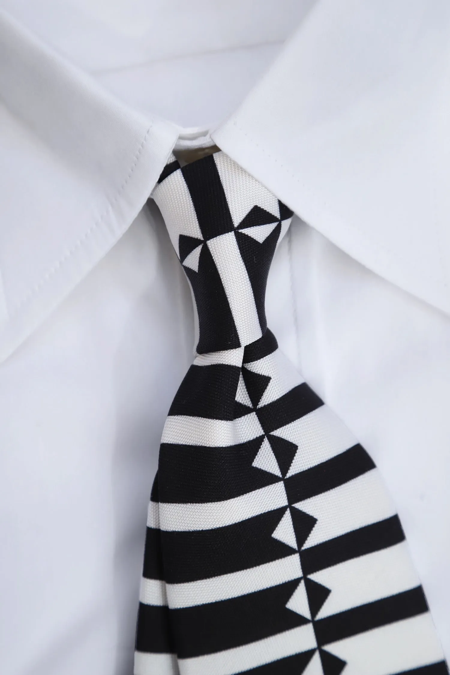 Geometric silk tie sold by Scott Fraser Collection product image thumbnail 3