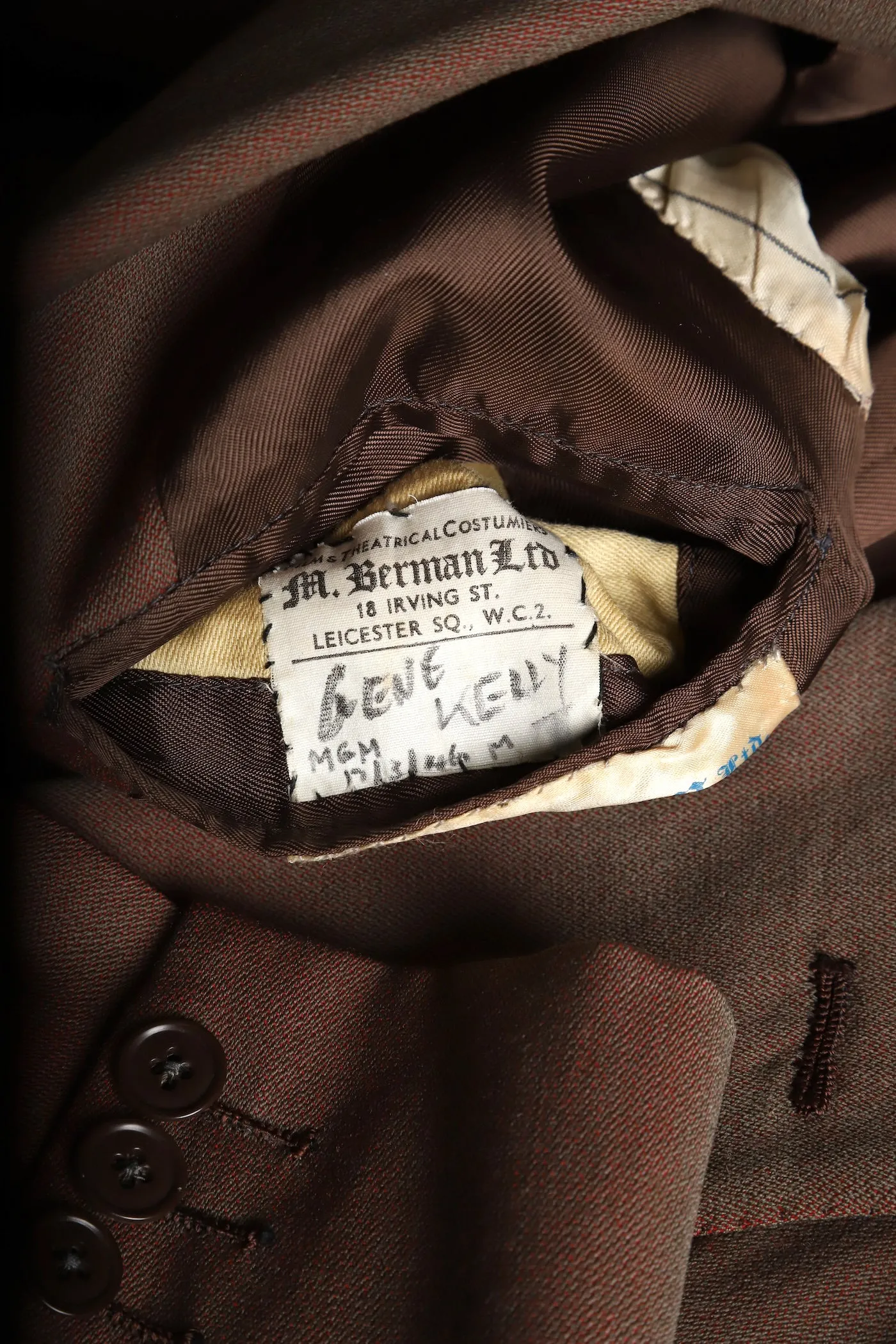 Gene suit sold by Scott Fraser Collection product image thumbnail 5