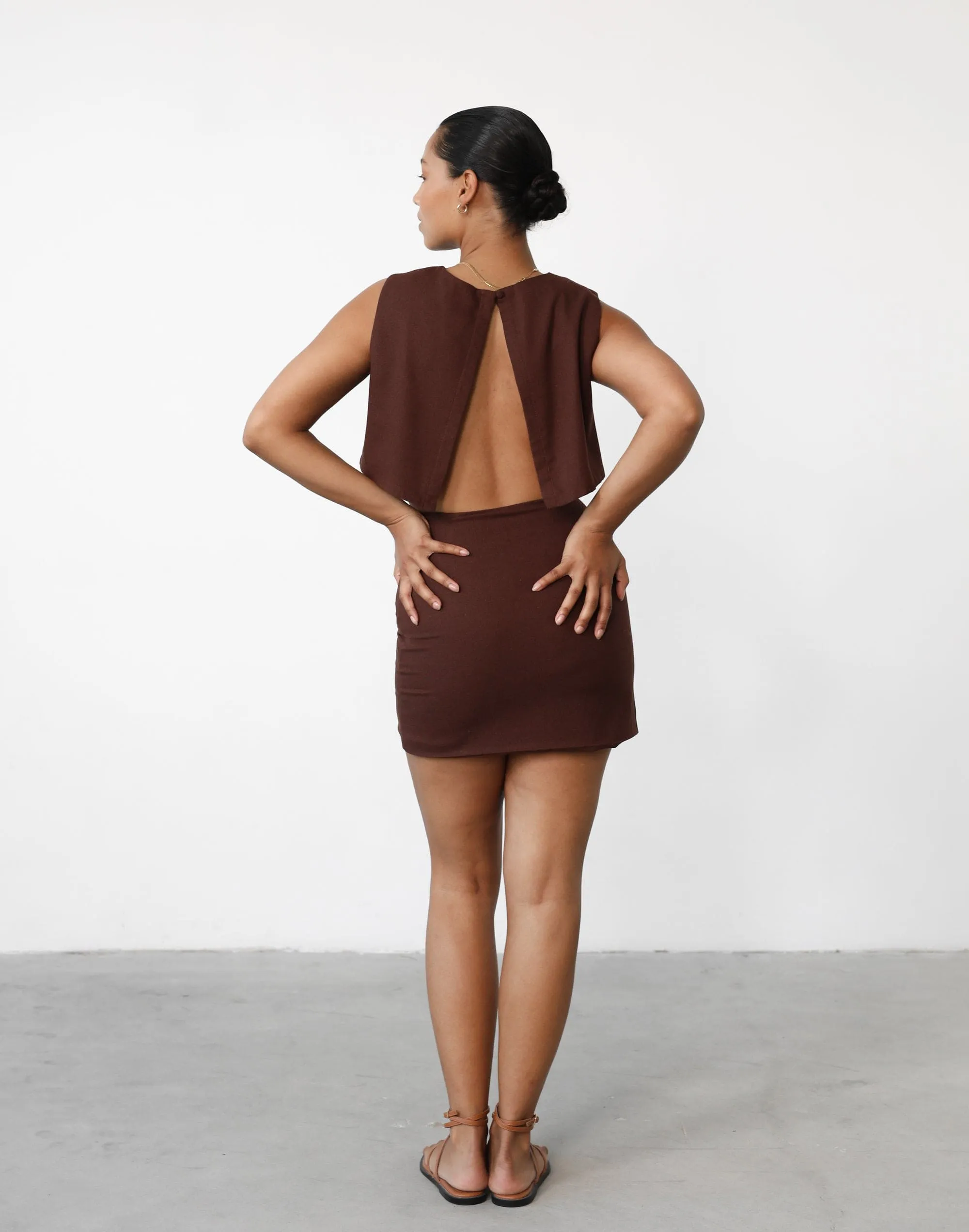 Como Linen Top (Cocoa) sold by Charcoal Clothing product image thumbnail 2