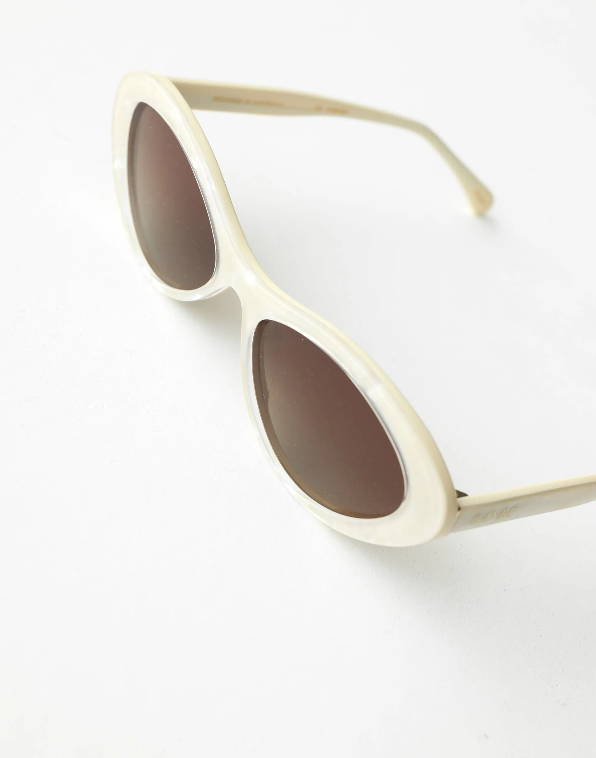The Ferragni Sunglasses (Cream Tort Honey Fade) - By Banbé sold by Charcoal Clothing product image thumbnail 3