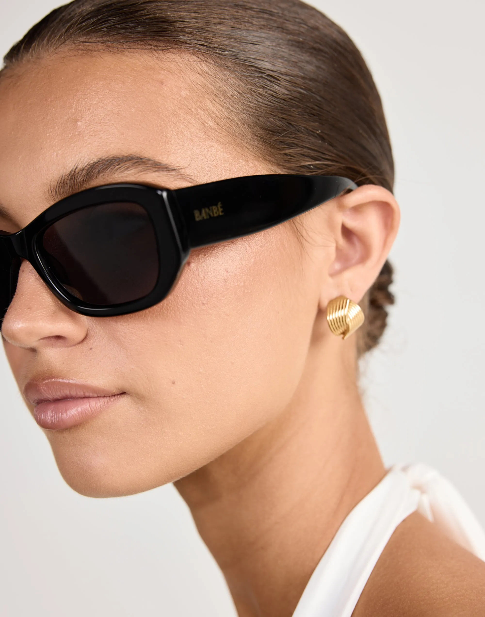 The Diaz Sunglasses (Black-Black) - By Banbé sold by Charcoal Clothing product image thumbnail 3