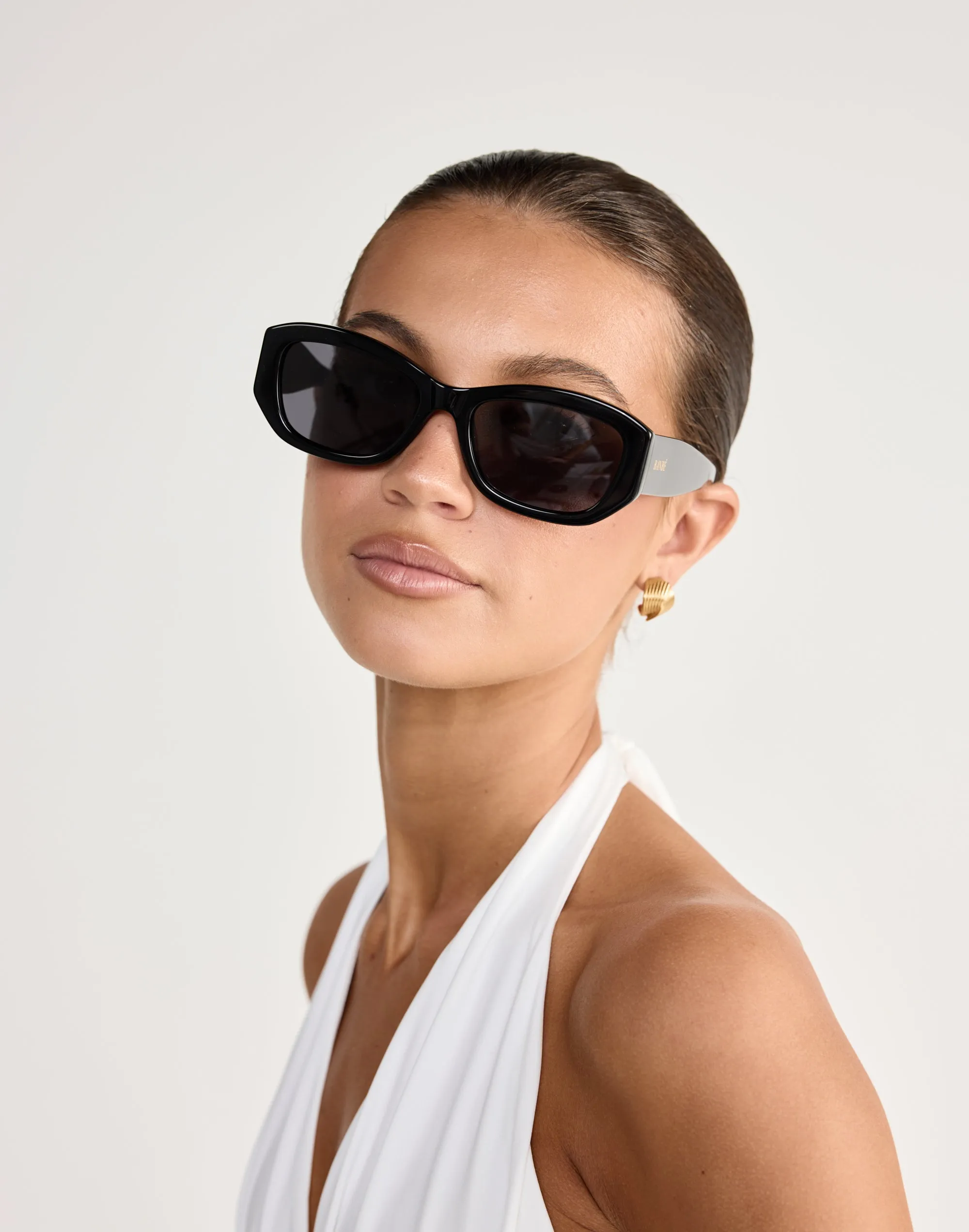 The Diaz Sunglasses (Black-Black) - By Banbé sold by Charcoal Clothing product image thumbnail 2