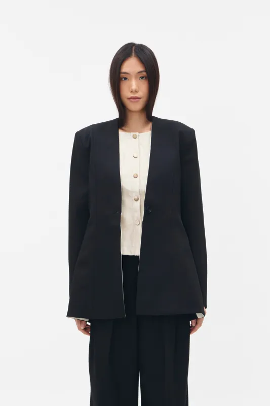 LUMIERE BLAZER BLACK sold by Callie Cotton
