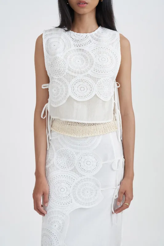 ROSETTE VEST WHITE made by Callie Cotton