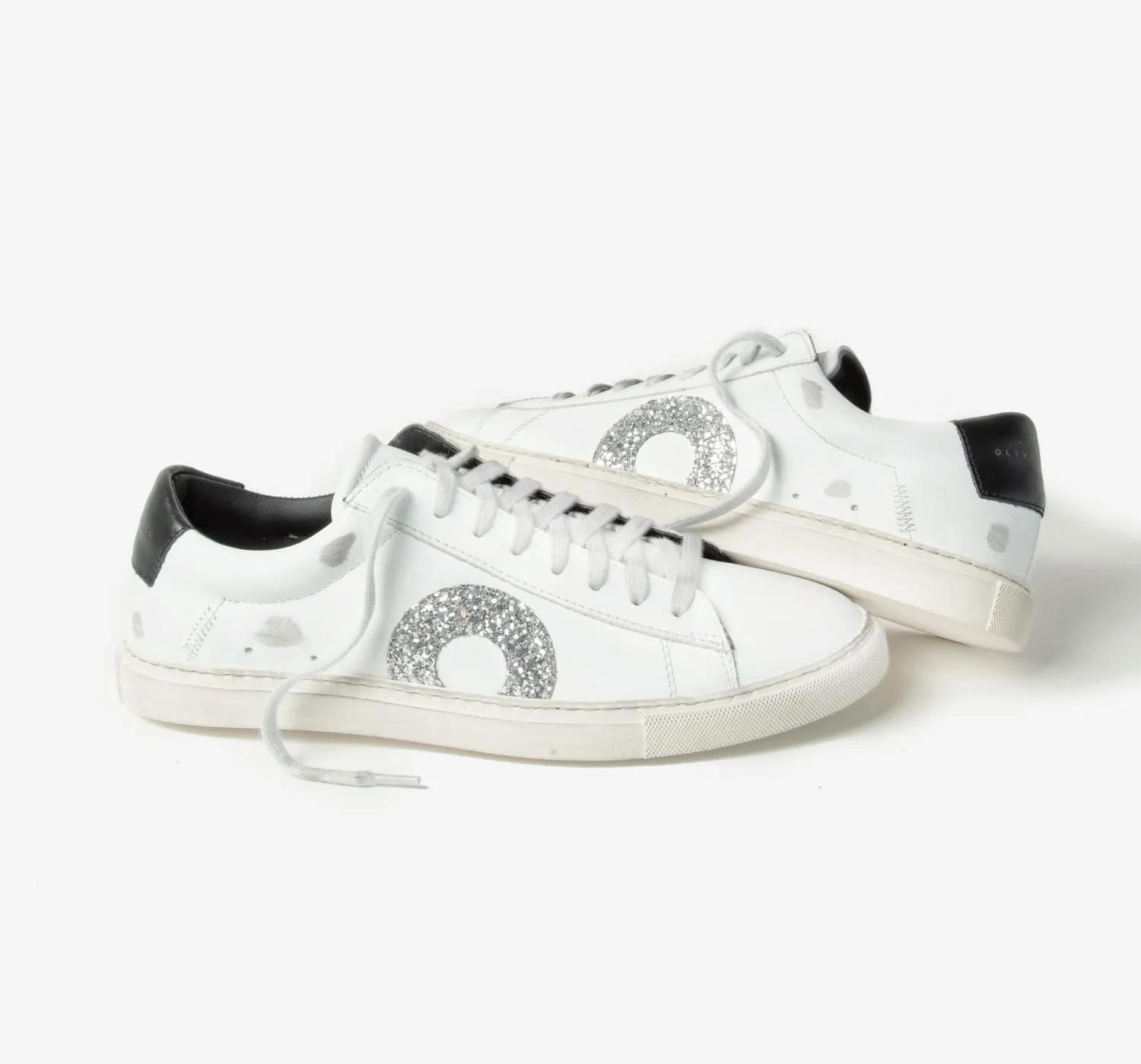 Low 1 | Essential sold by Oliver Cabell product image thumbnail 5