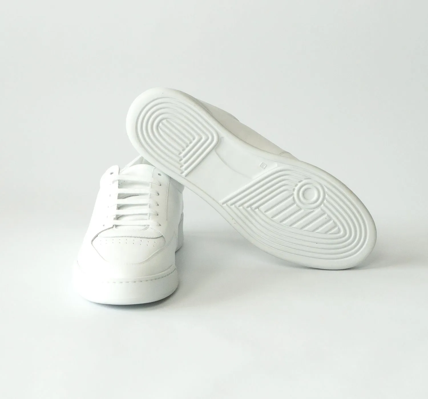 Court | White sold by Oliver Cabell product image thumbnail 3