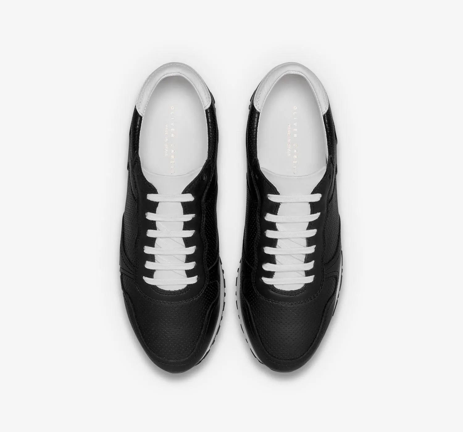 Rennes | Black sold by Oliver Cabell product image thumbnail 3