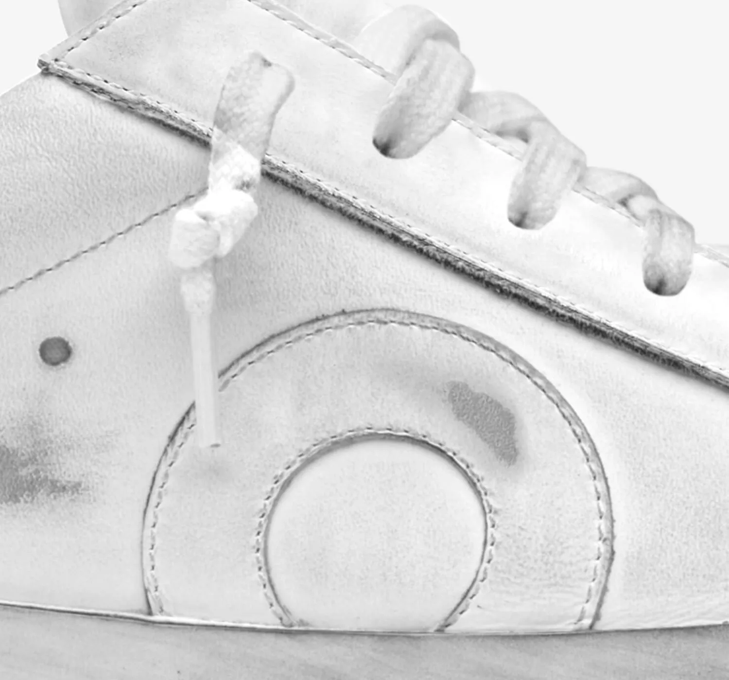 Demi | White Wall sold by Oliver Cabell product image thumbnail 2