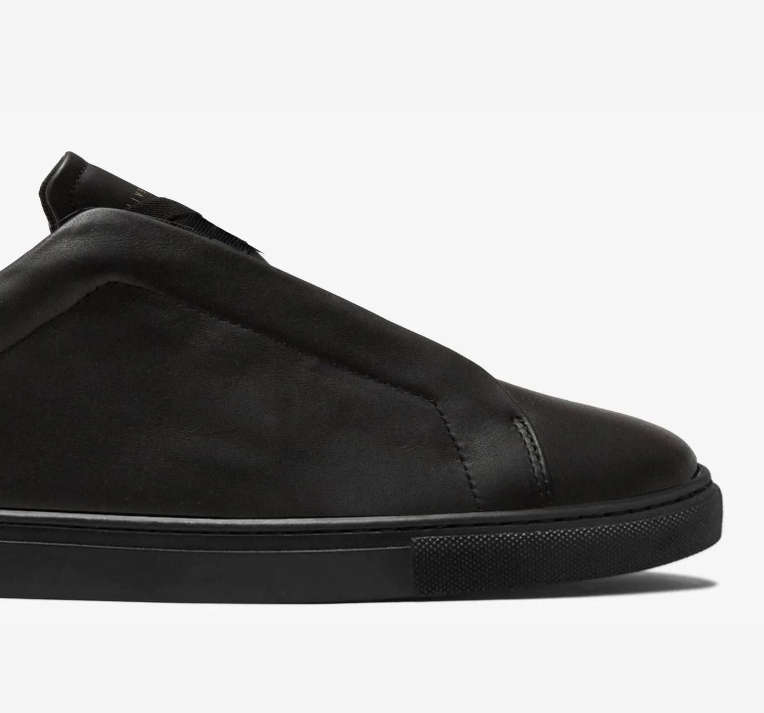 Low 1 Laceless | Jet Black sold by Oliver Cabell product image thumbnail 3