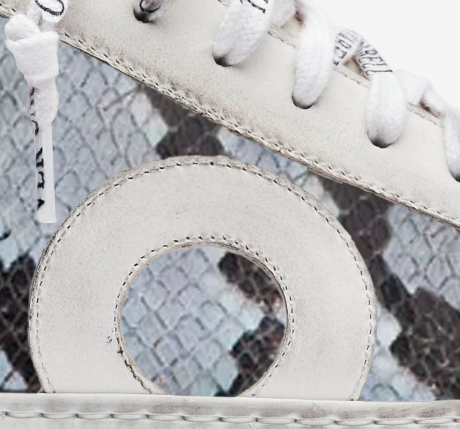 Low 1 | Athens sold by Oliver Cabell product image thumbnail 3