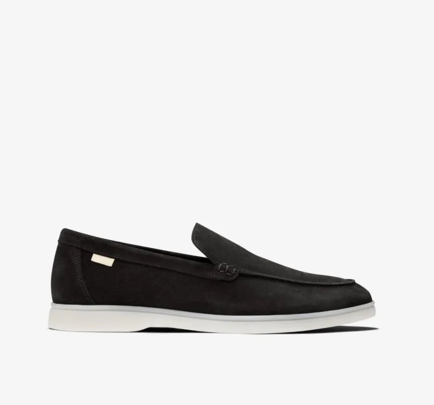 Ellis Slip On | Black sold by Oliver Cabell