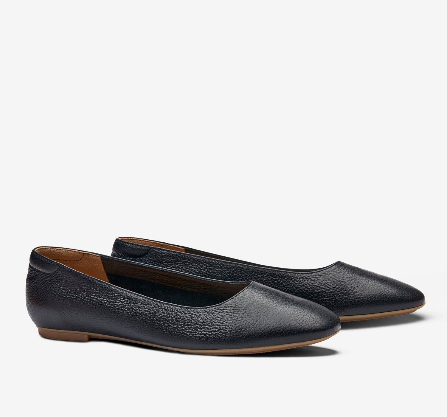 Dream Flat | Black sold by Oliver Cabell product image thumbnail 2