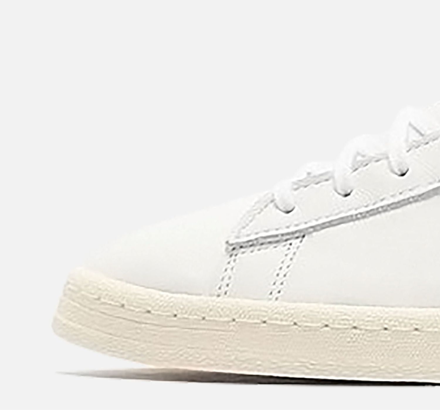 Bravo | White / White sold by Oliver Cabell product image thumbnail 3