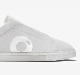 Low 1 Laceless | Marshmallow sold by Oliver Cabell