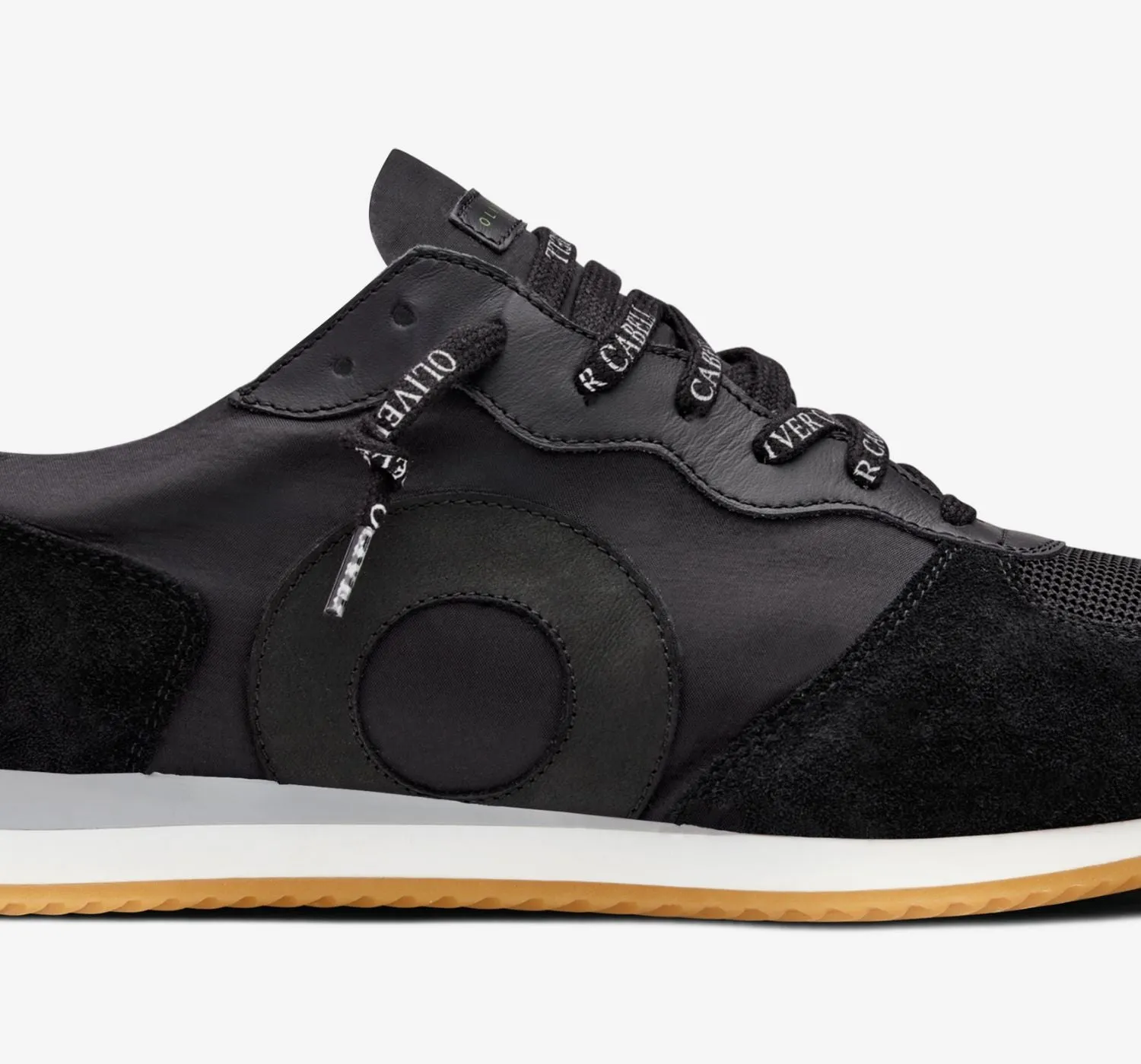 Runner | Black Ghost sold by Oliver Cabell product image thumbnail 4