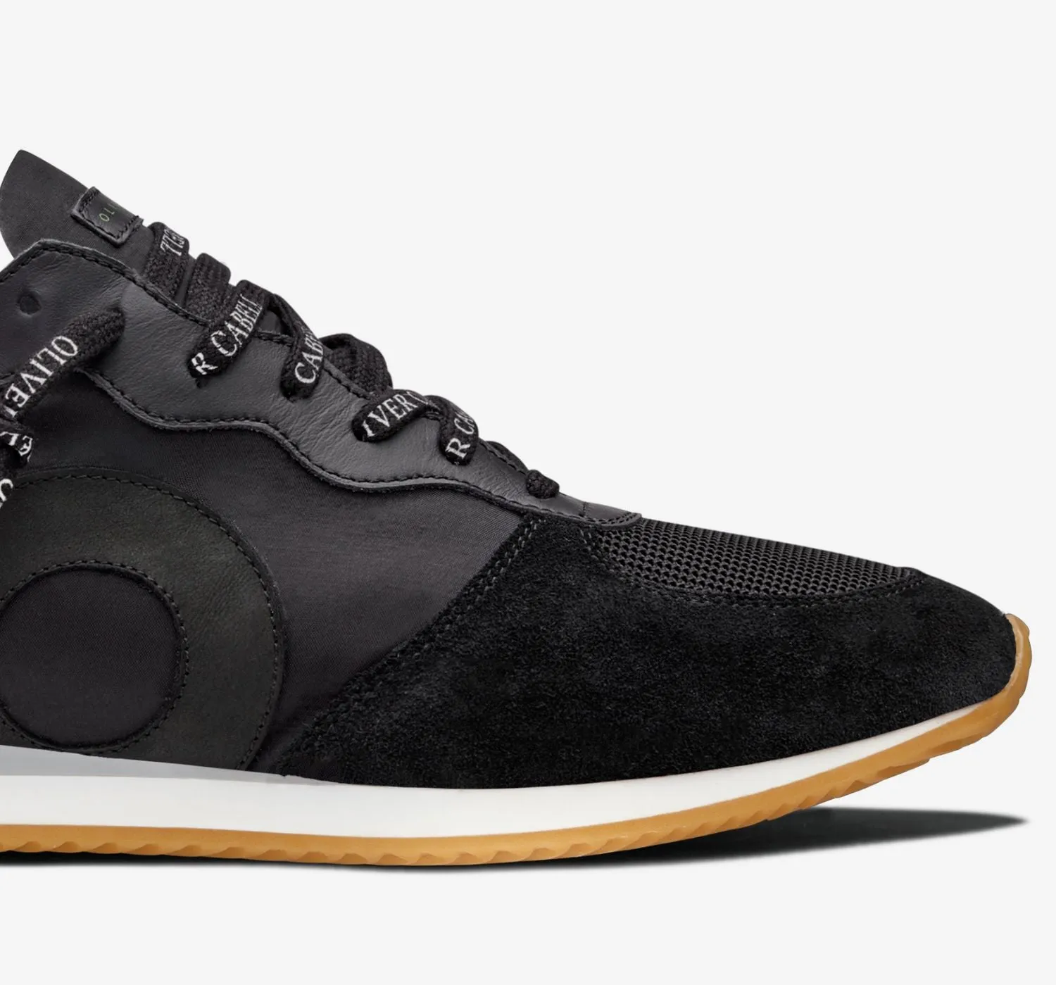 Runner | Black Ghost sold by Oliver Cabell product image thumbnail 3