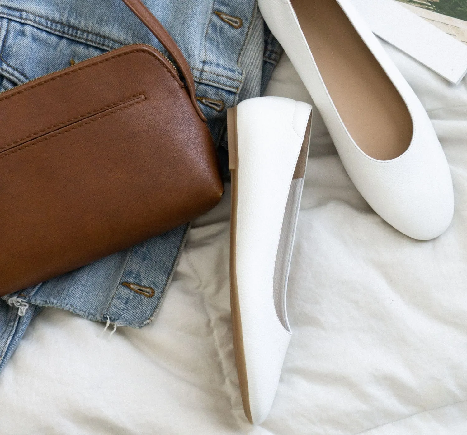 Dream Flat | White sold by Oliver Cabell product image thumbnail 4