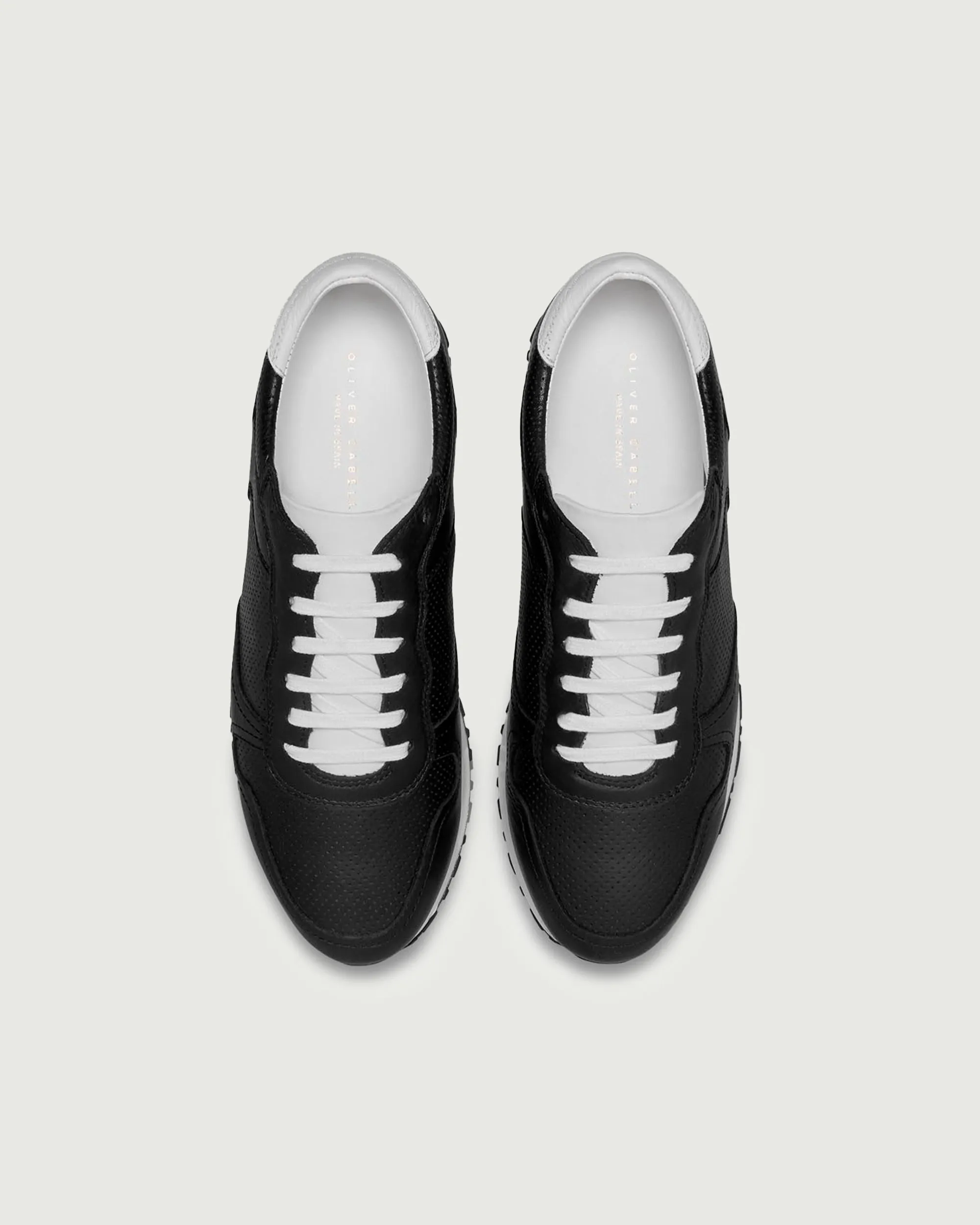 Rennes | Black sold by Oliver Cabell product image thumbnail 3