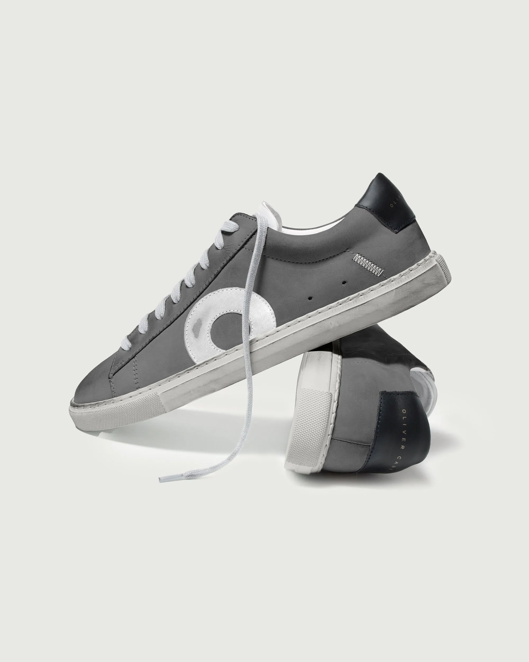 Low 1 | Smoke sold by Oliver Cabell product image thumbnail 3