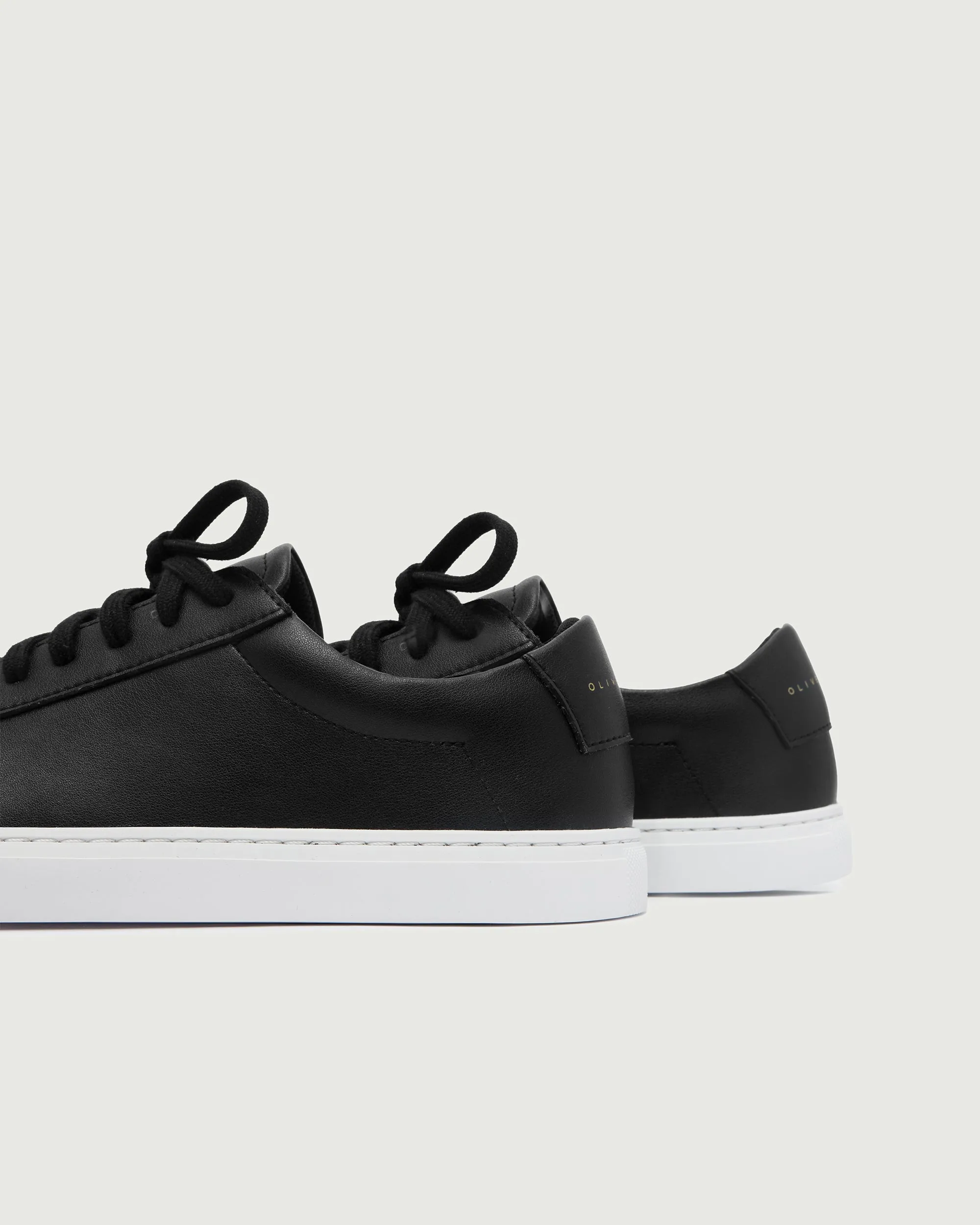 Low 1 | Black (Barefoot) sold by Oliver Cabell product image thumbnail 2