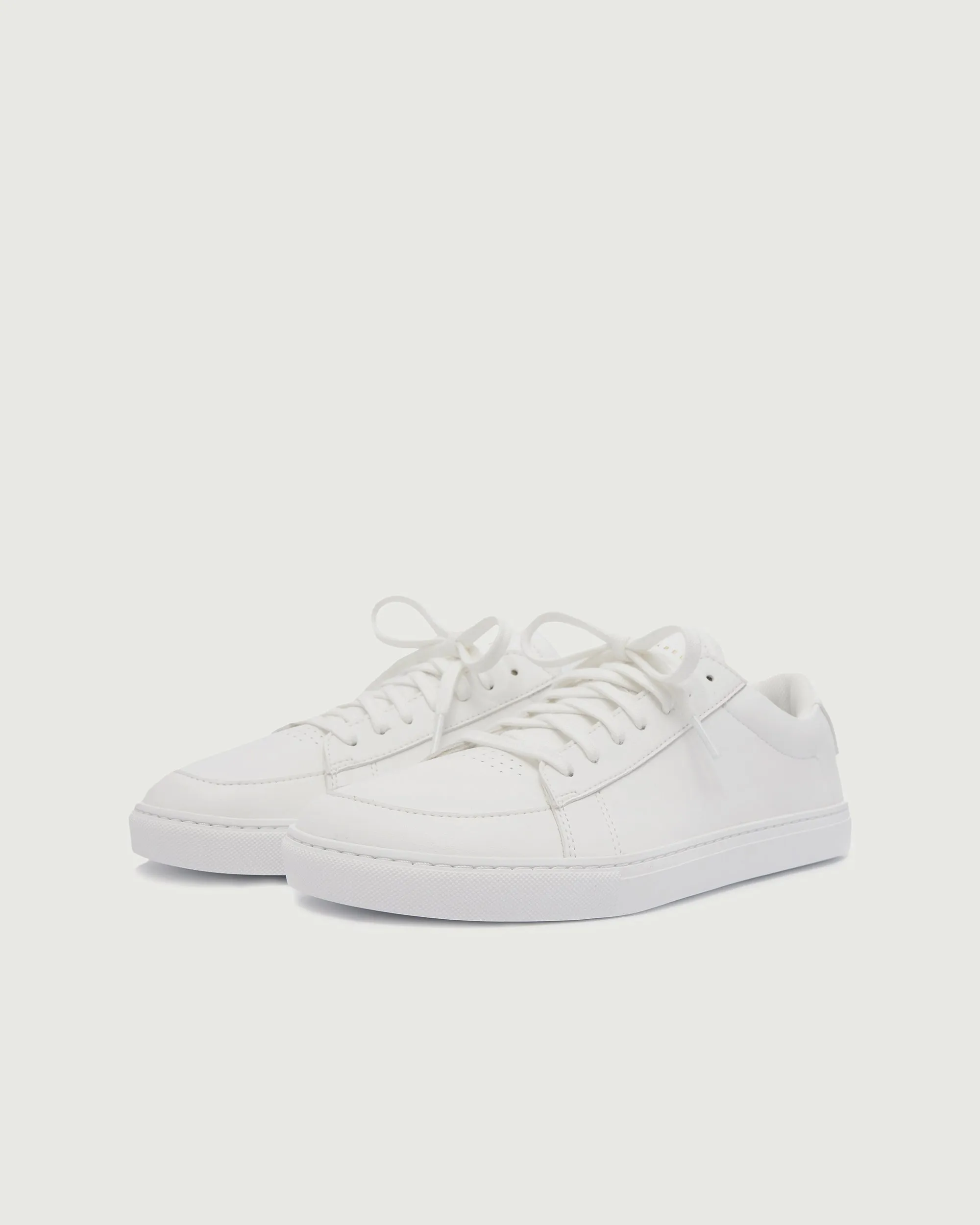 Low 1 | White (Barefoot) sold by Oliver Cabell product image thumbnail 2