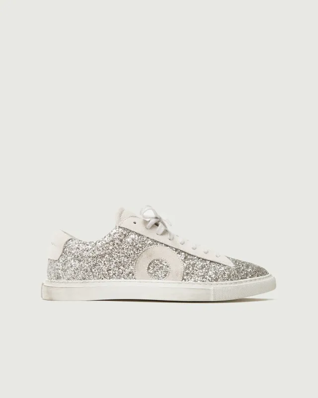 Low 1 | Yolo sold by Oliver Cabell