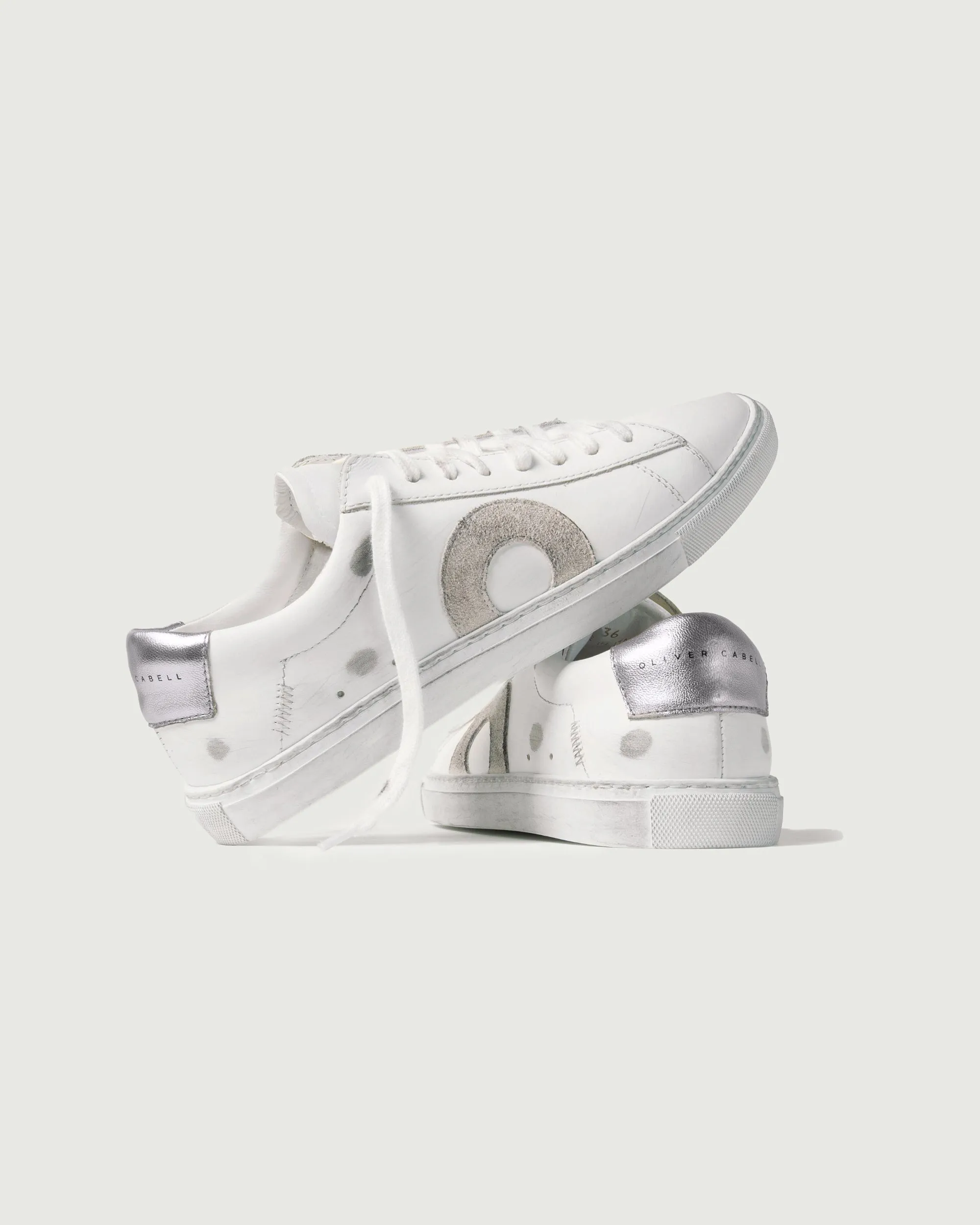 Low 1 | Vienna sold by Oliver Cabell product image thumbnail 4