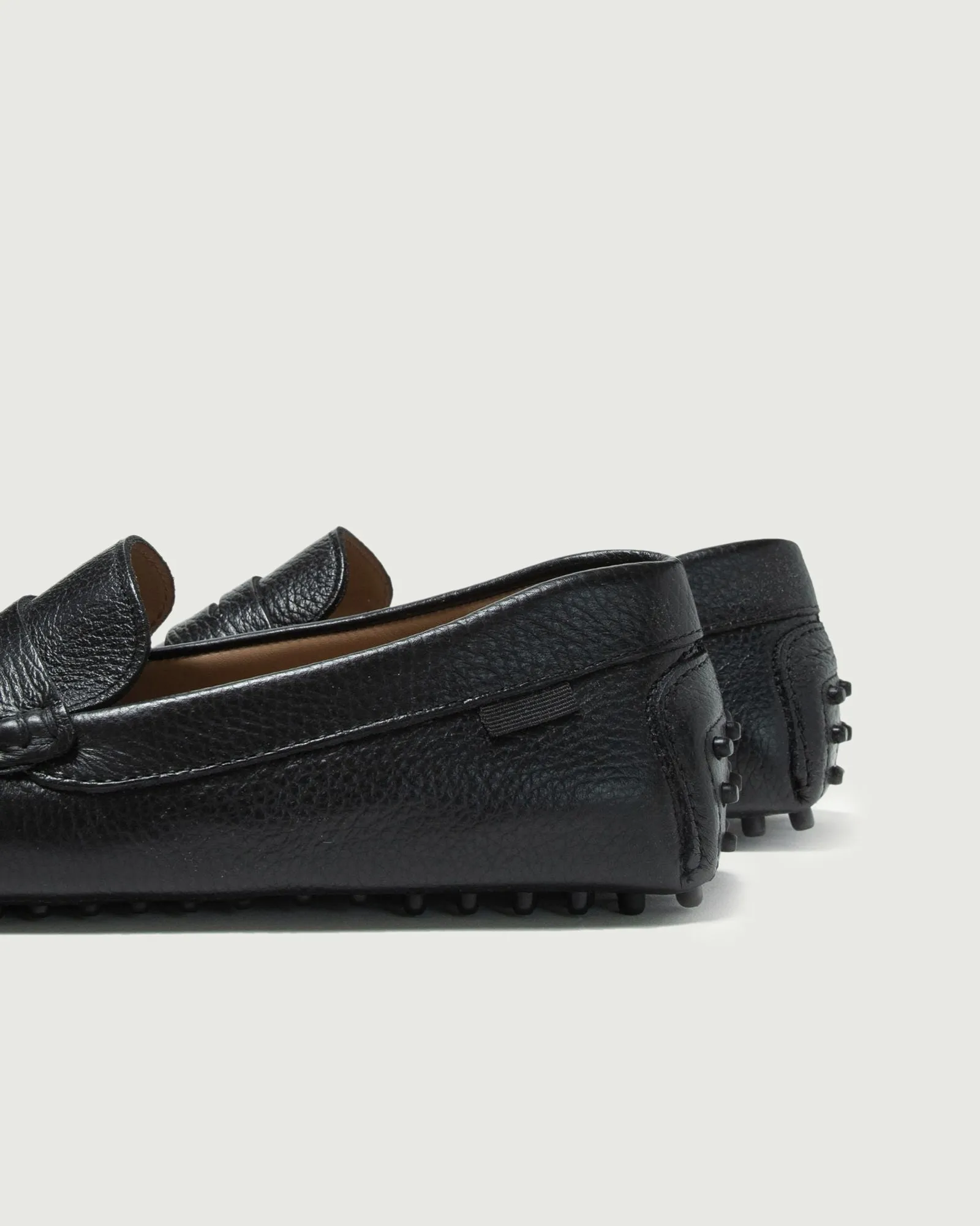 Driver | Black Pebbled sold by Oliver Cabell product image thumbnail 2