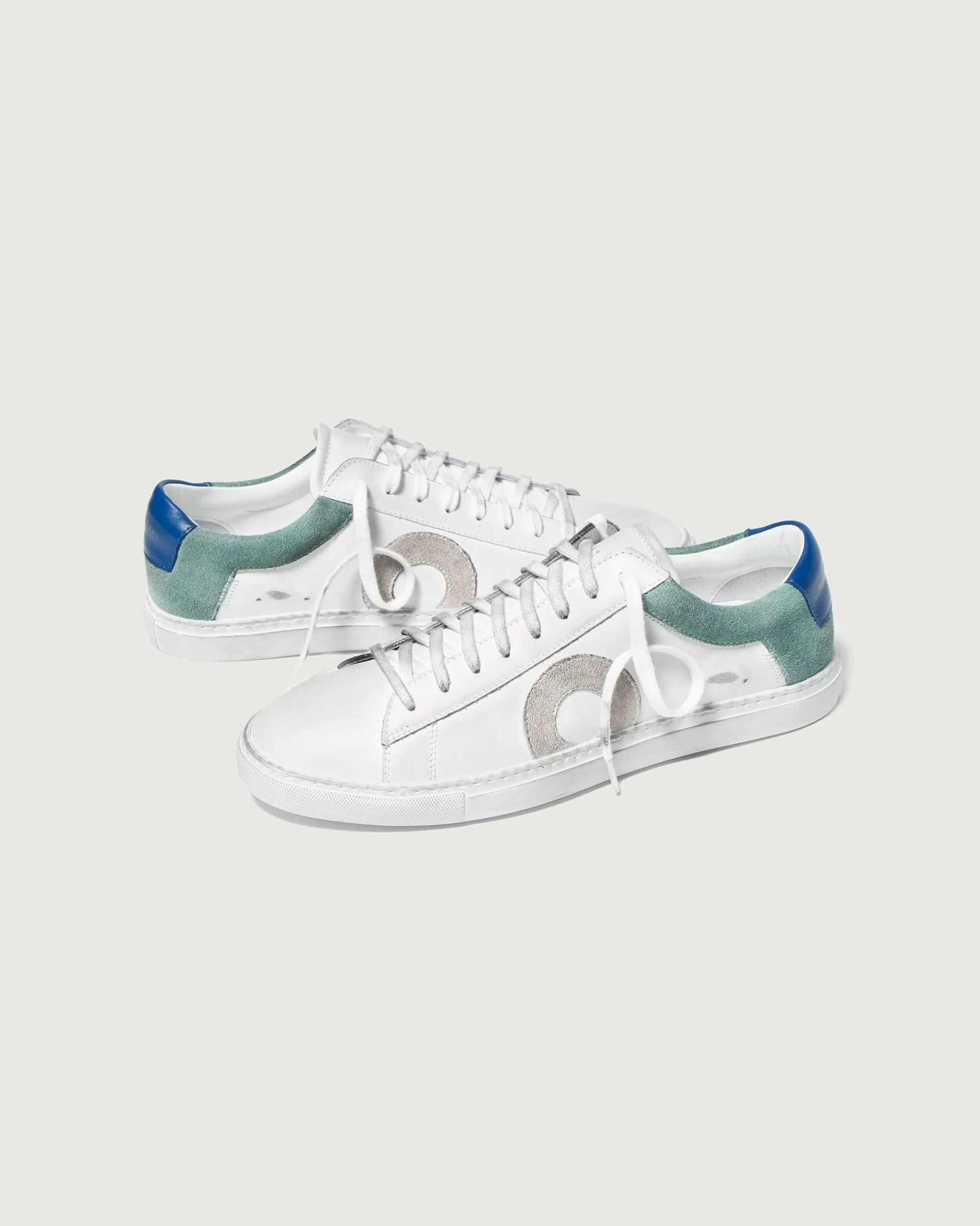 Low 1 | Lynx sold by Oliver Cabell product image thumbnail 2