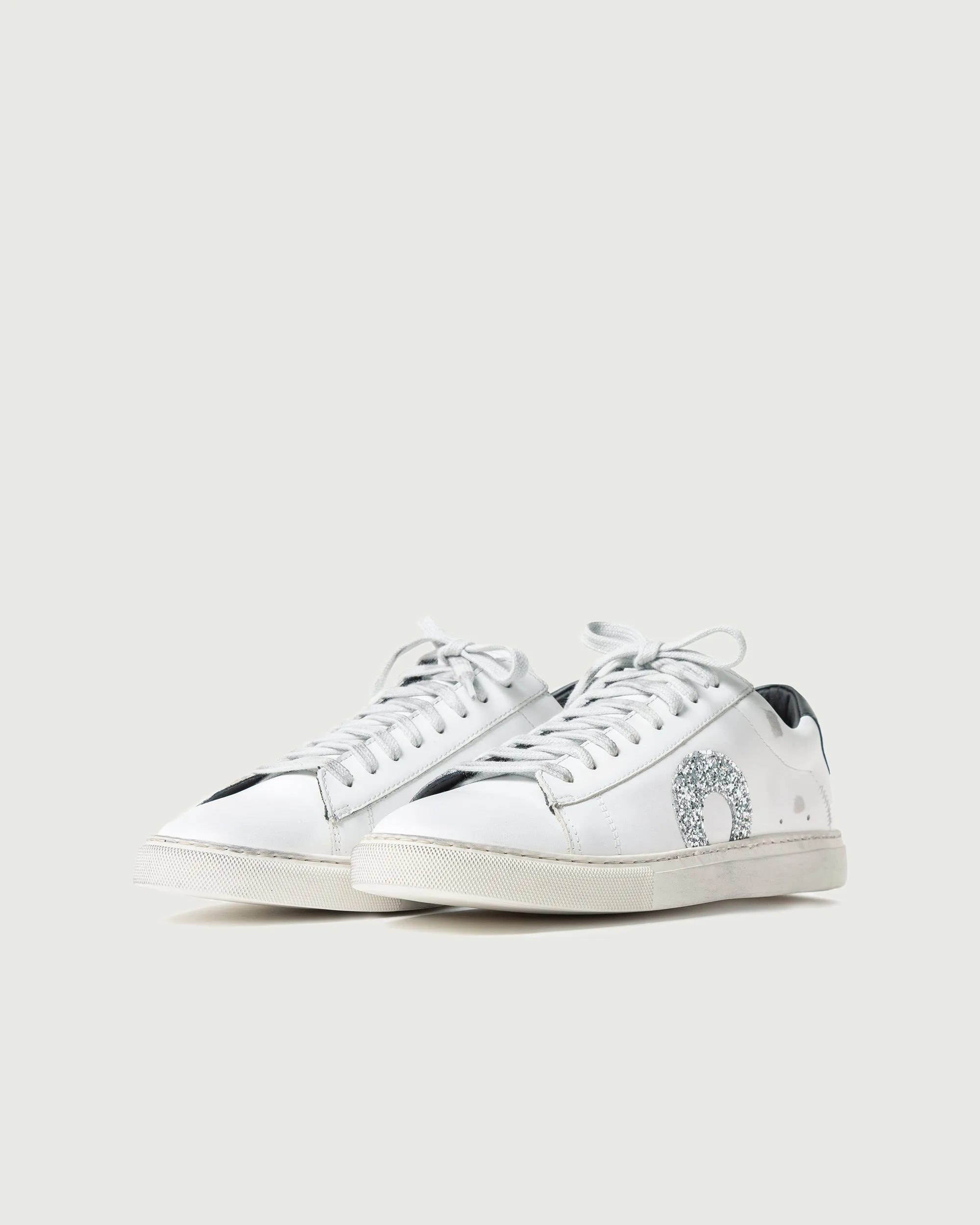 Low 1 | Essential sold by Oliver Cabell product image thumbnail 3