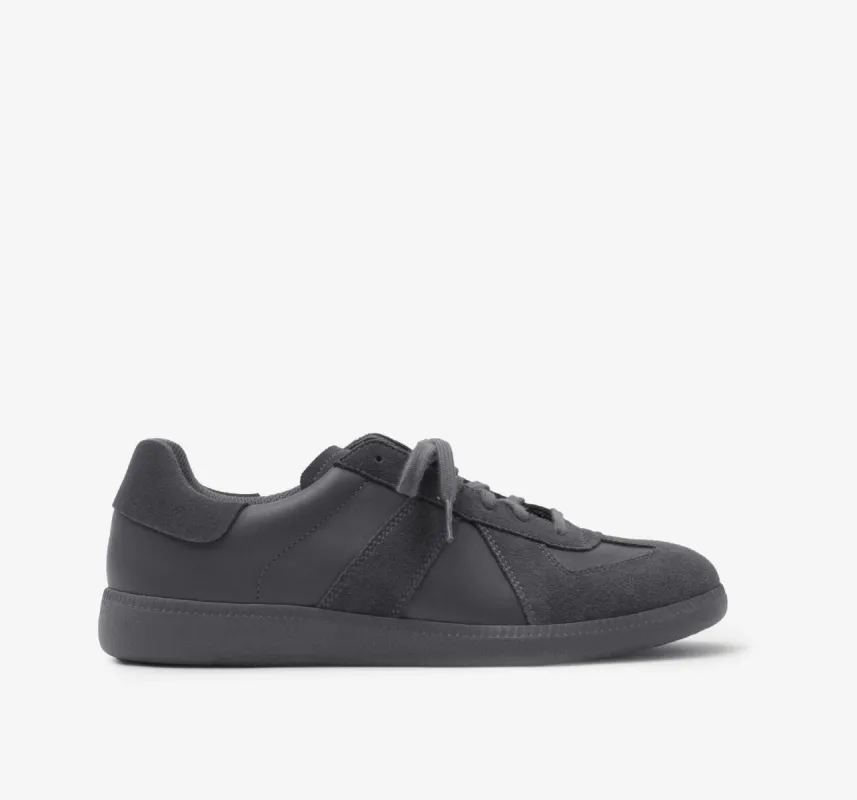 GAT | Jet Grey sold by Oliver Cabell