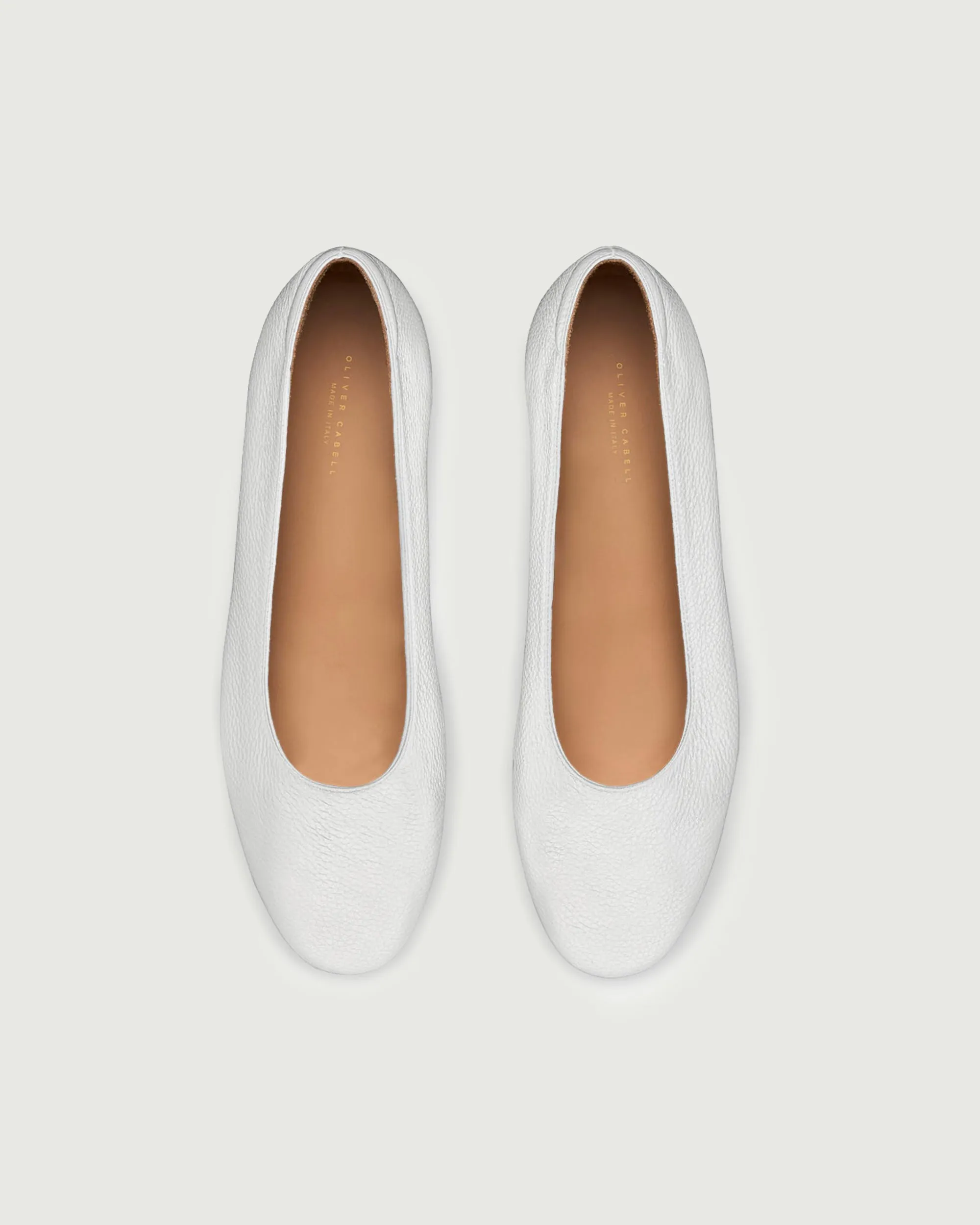Dream Flat | White sold by Oliver Cabell product image thumbnail 3