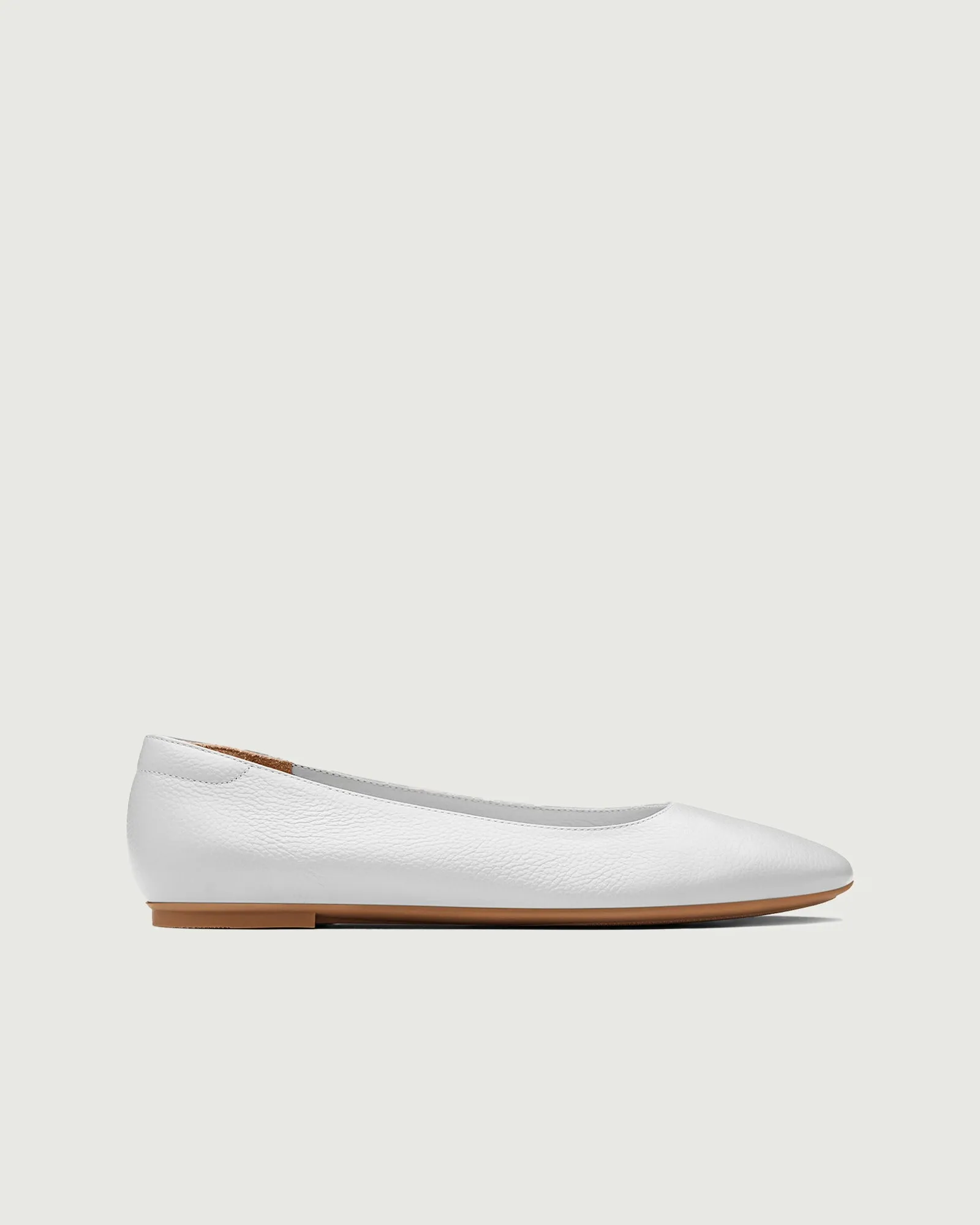 Dream Flat | White sold by Oliver Cabell