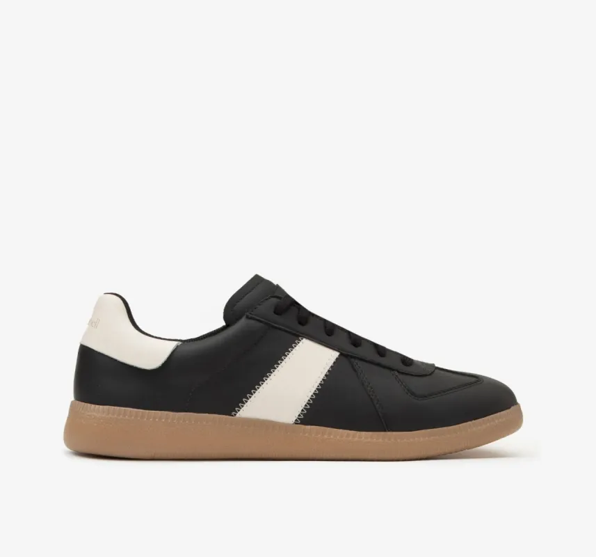 GAT | Matte Black sold by Oliver Cabell