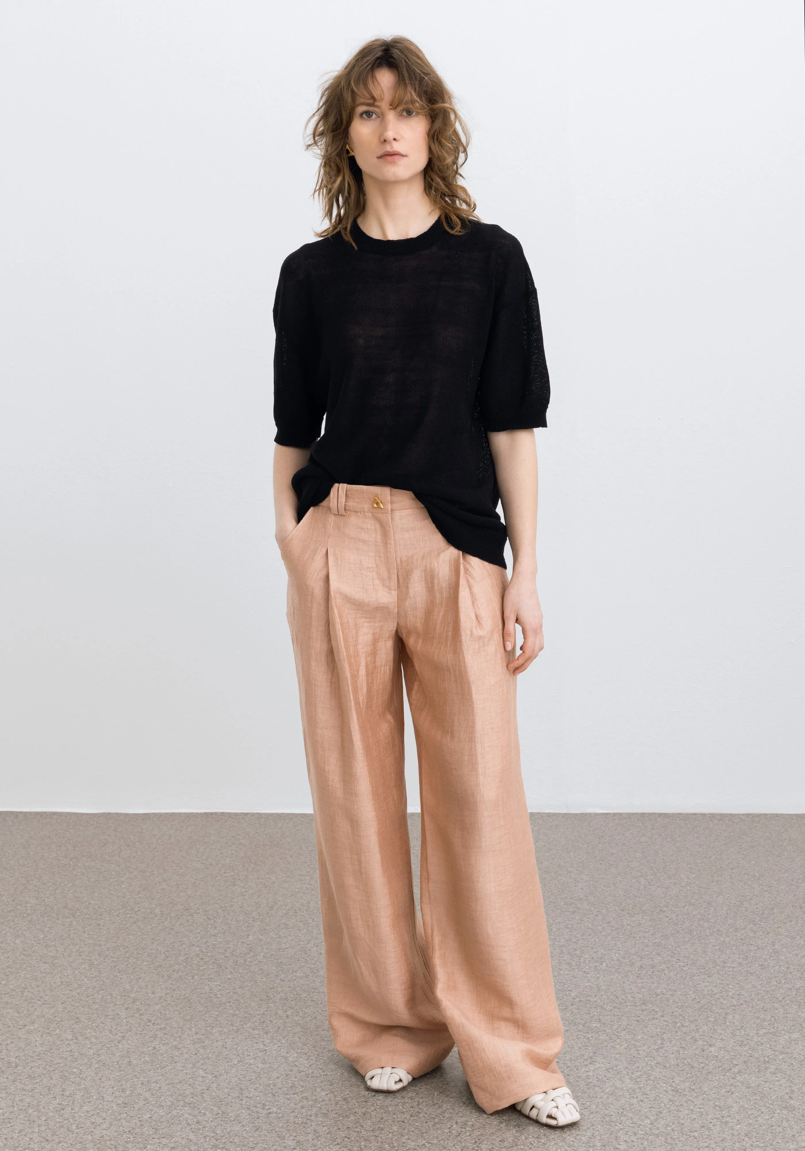 SAMPLE WELLEN sold by AERON product image thumbnail 2