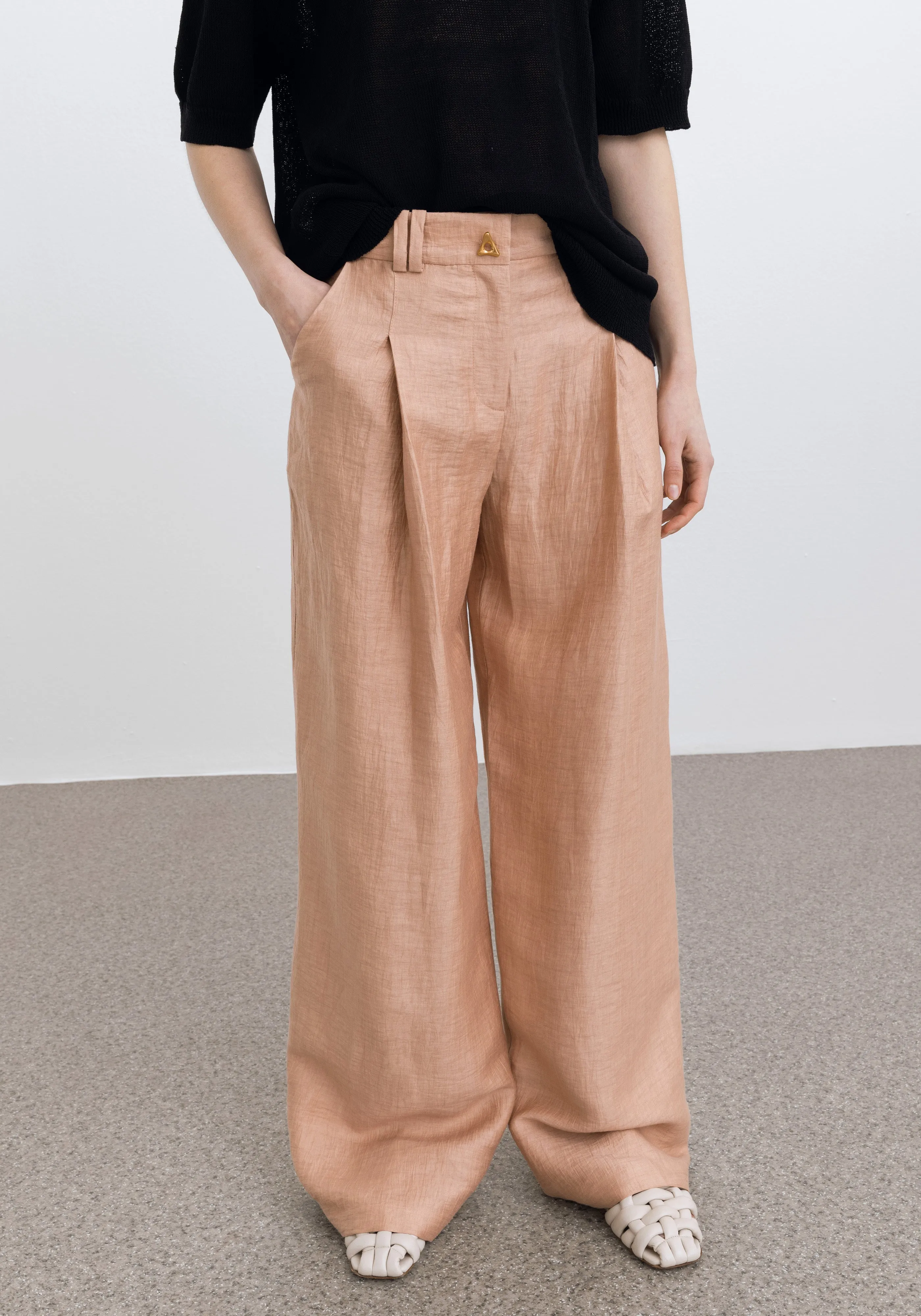 SAMPLE WELLEN sold by AERON product image thumbnail 3