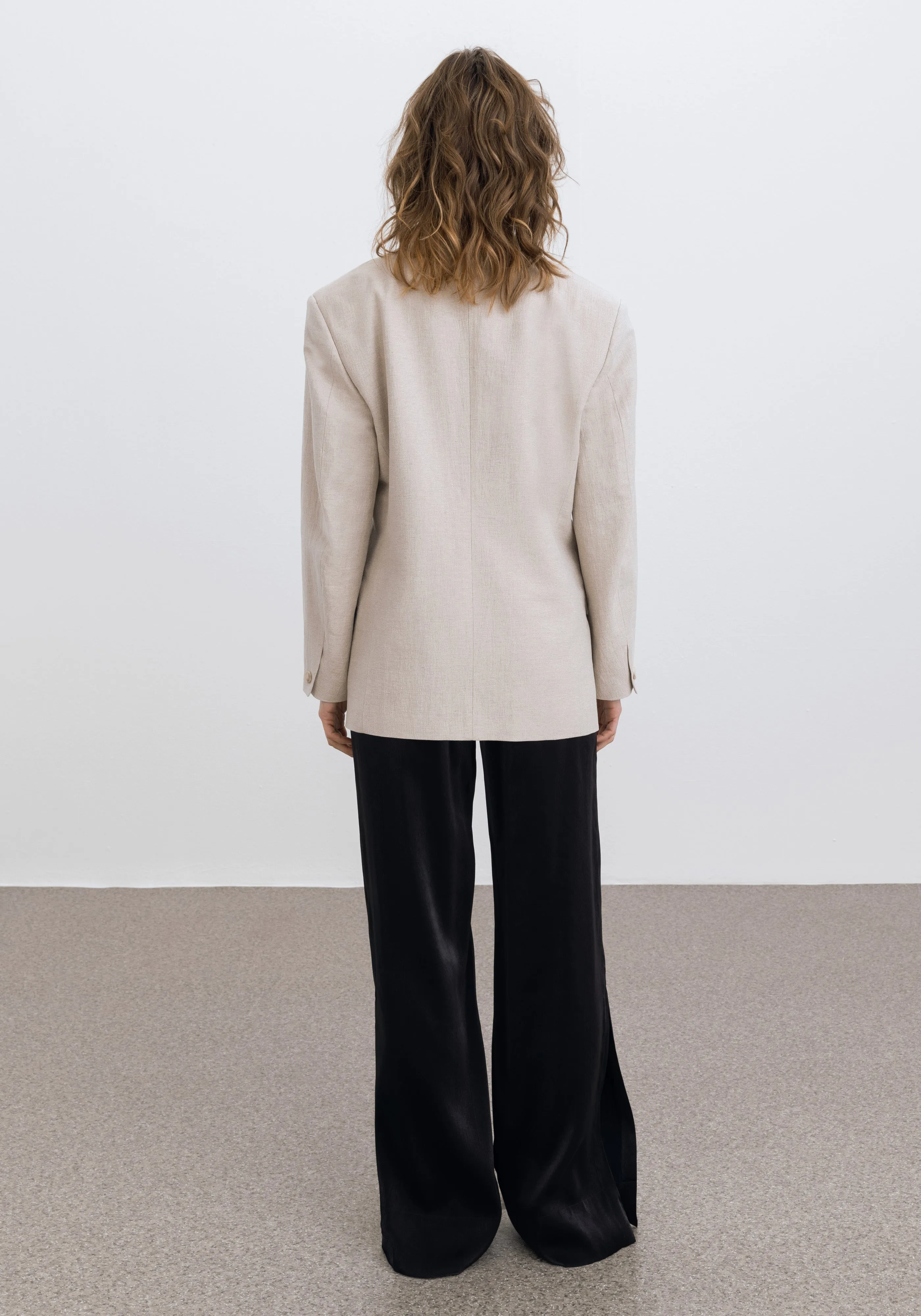 SAMPLE CONSTRUCT sold by AERON product image thumbnail 4