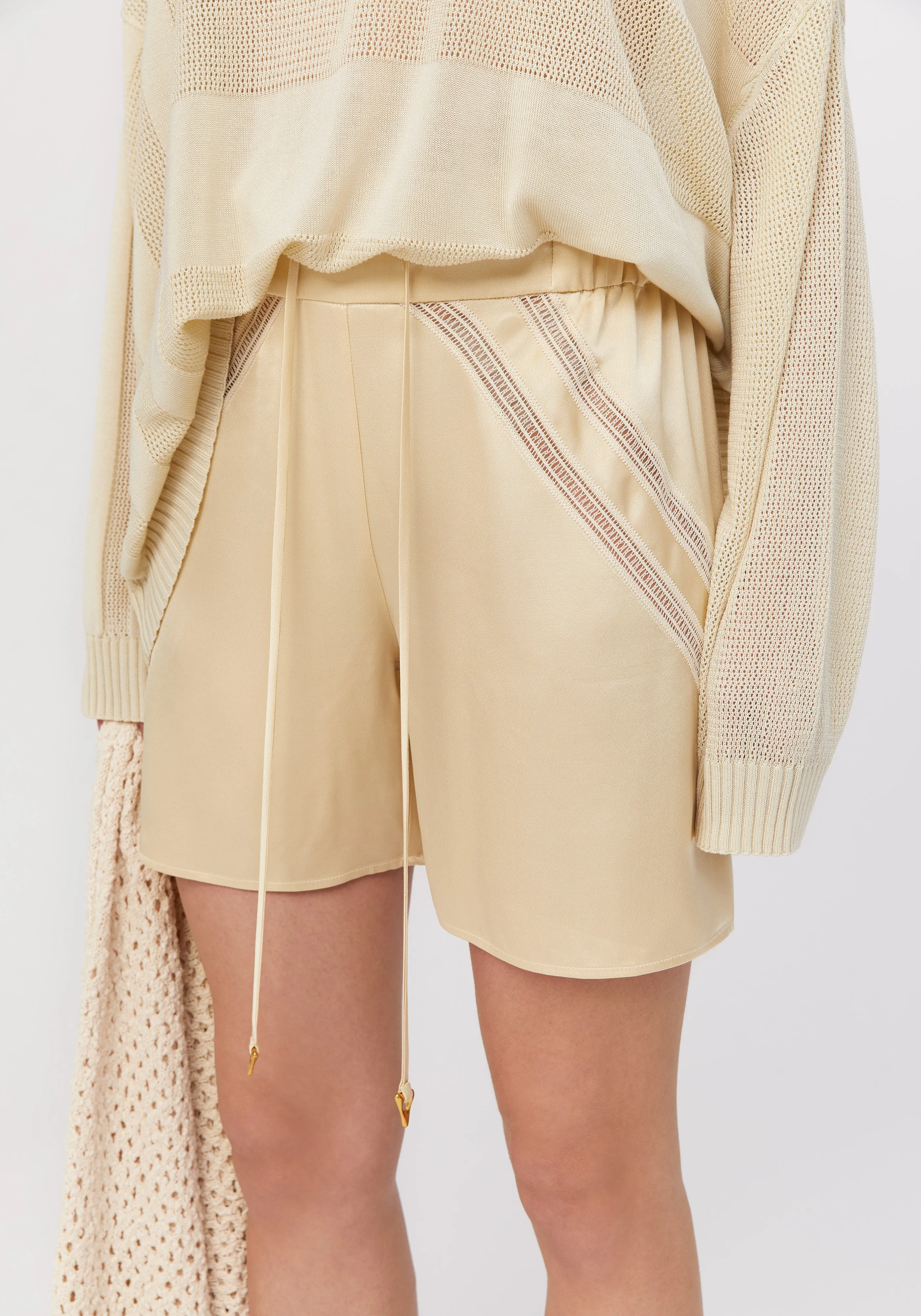 SAMPLE CROWN sold by AERON product image thumbnail 2